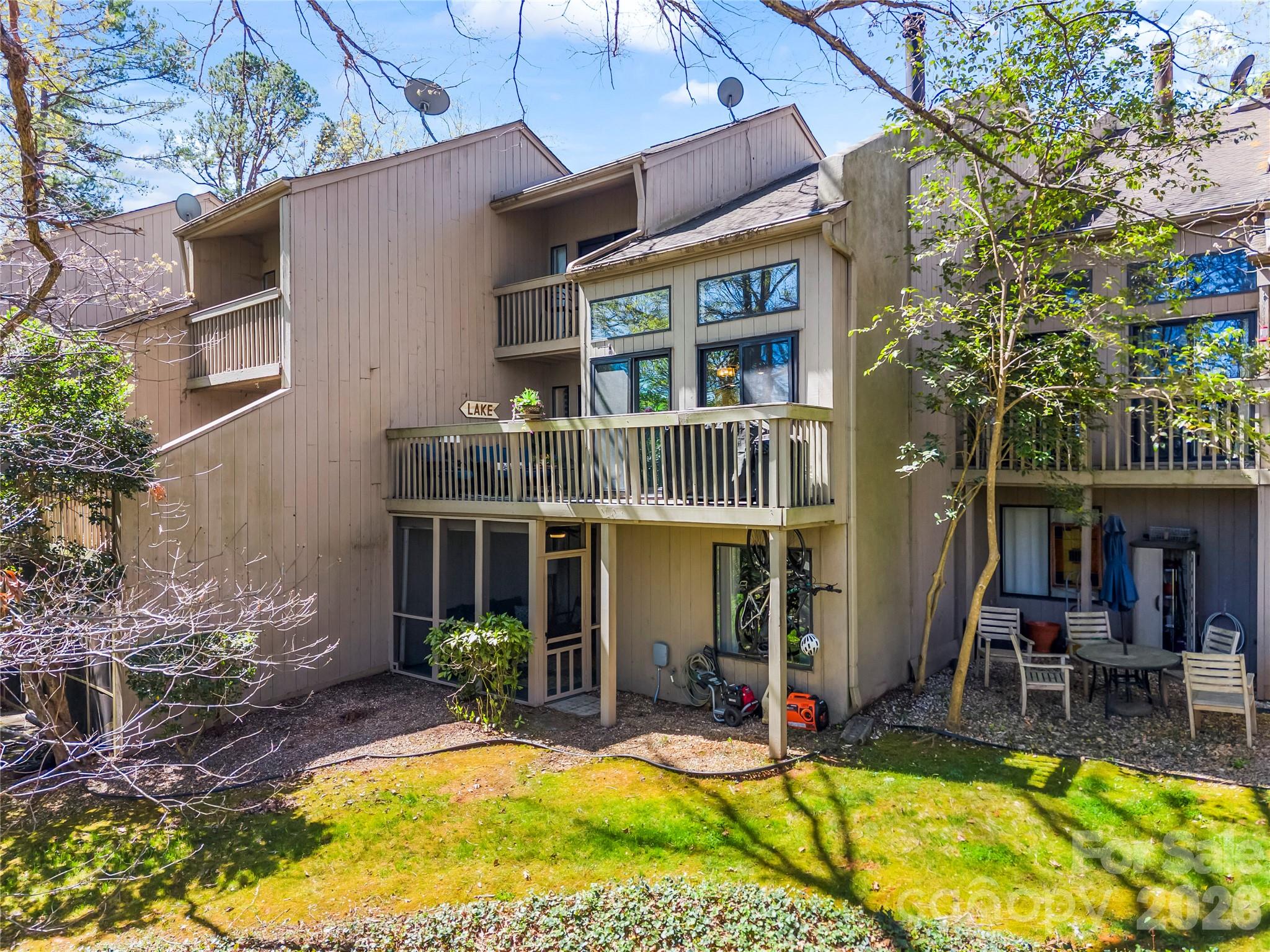 133 Pine Grove Circle — Clover