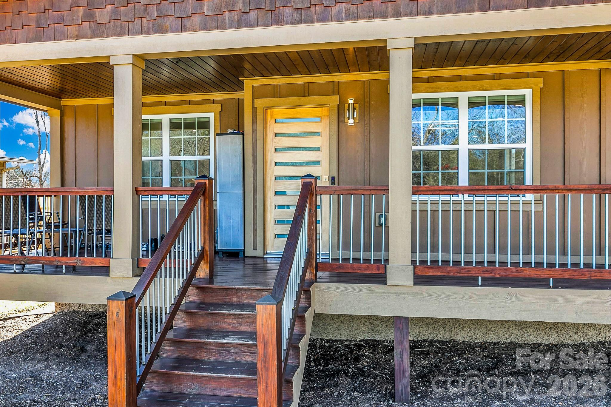 215 E Oakview Road — Asheville