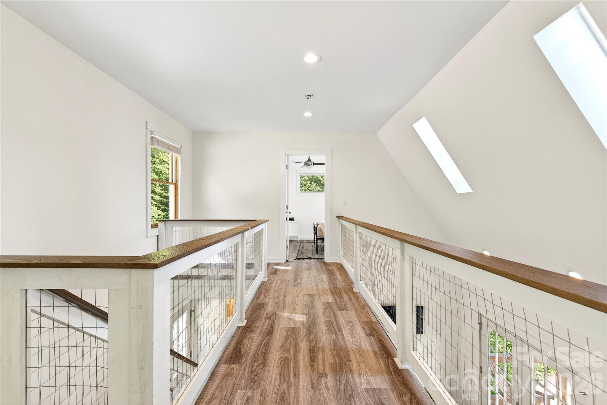 8032 Buck Creek Road — Marion