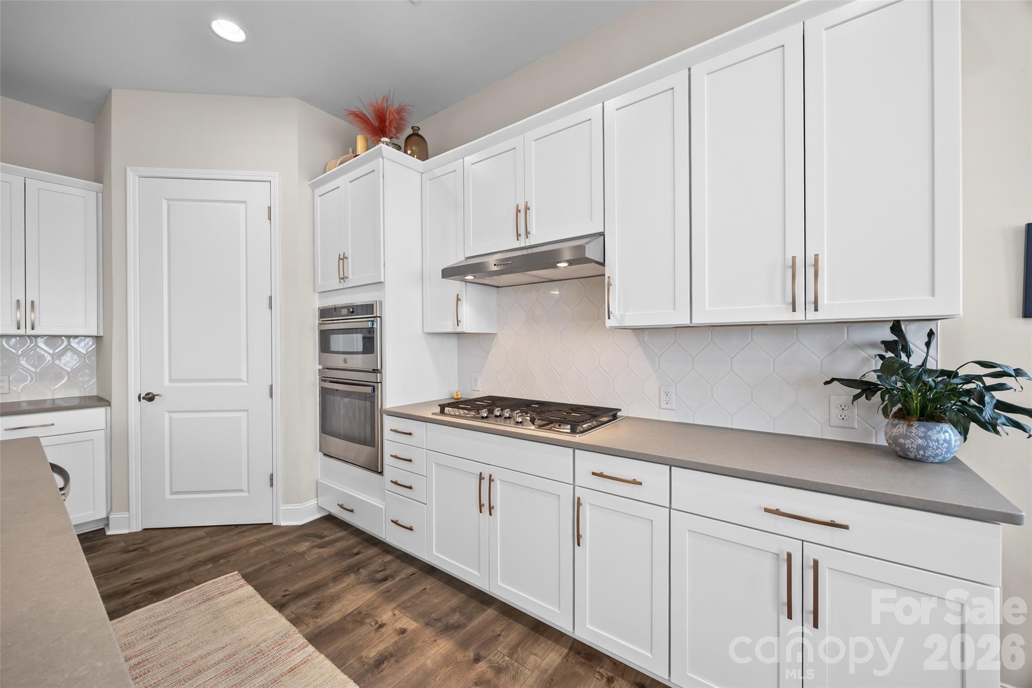16016 Tulloch Road — Charlotte