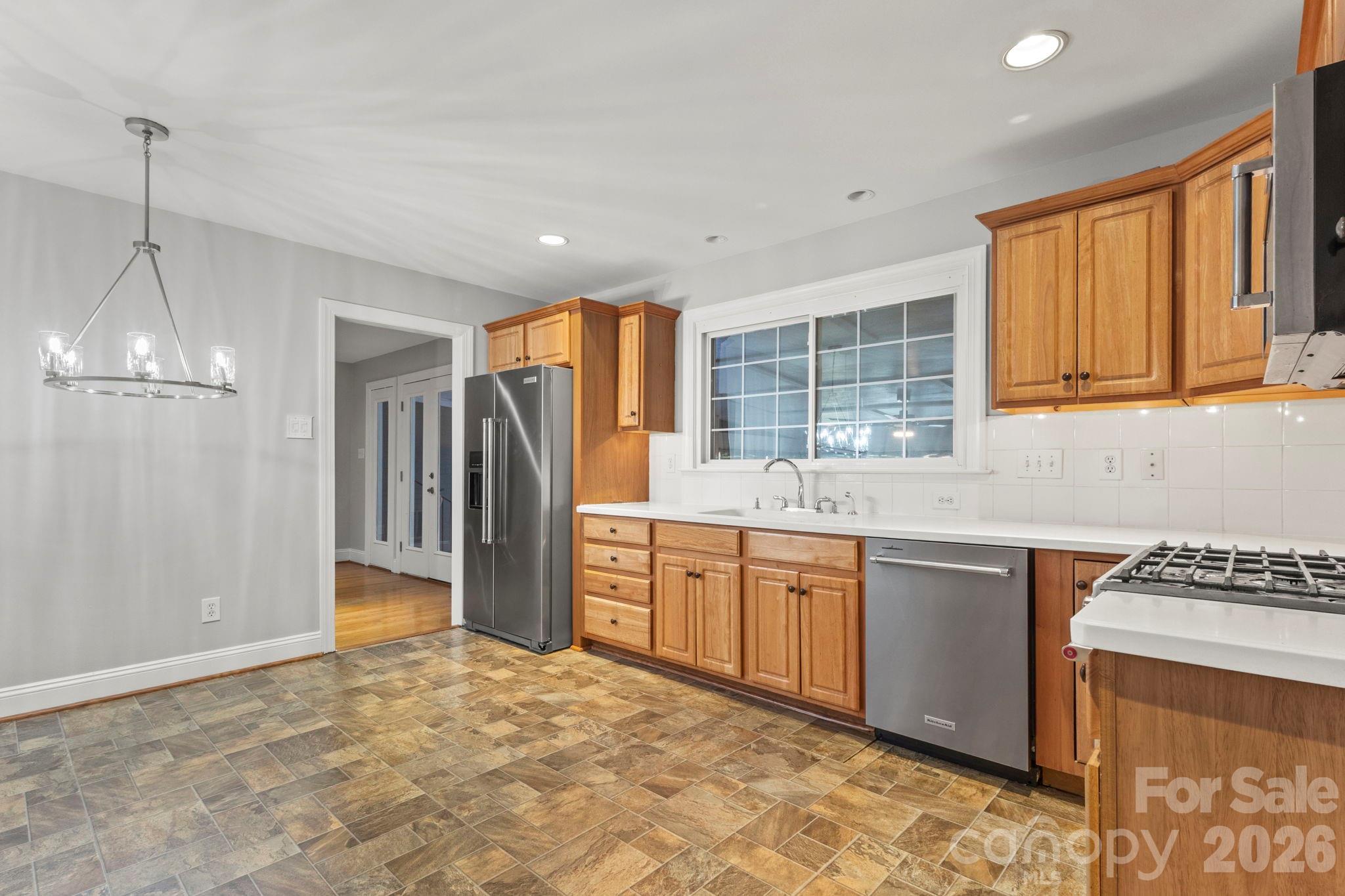 6116 Old Providence Road — Charlotte