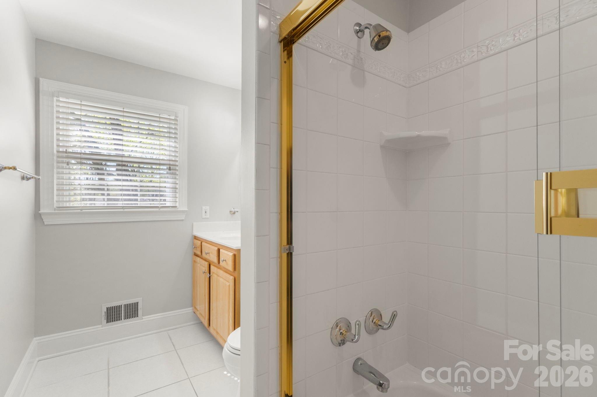 6116 Old Providence Road — Charlotte