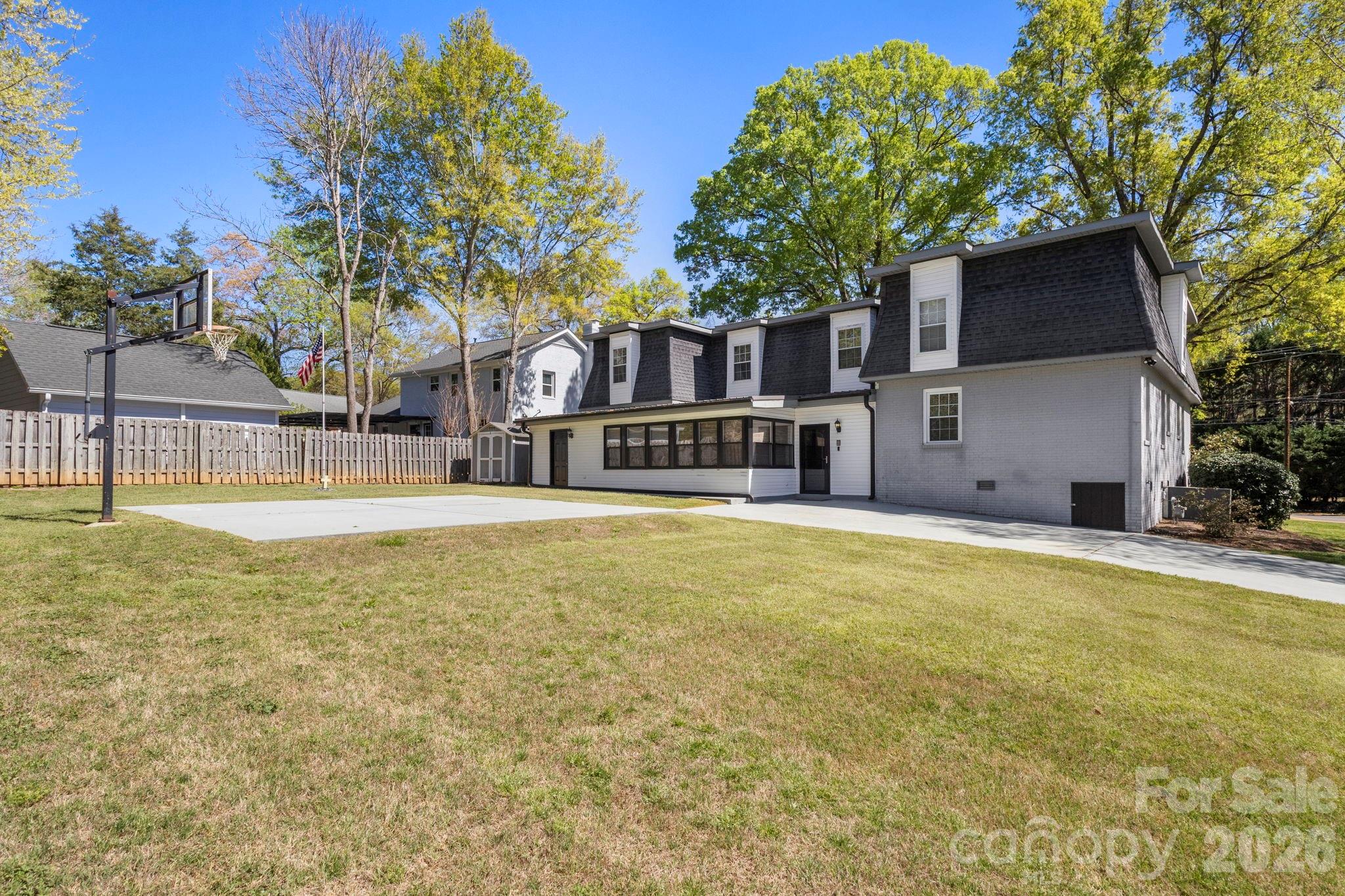 6116 Old Providence Road — Charlotte