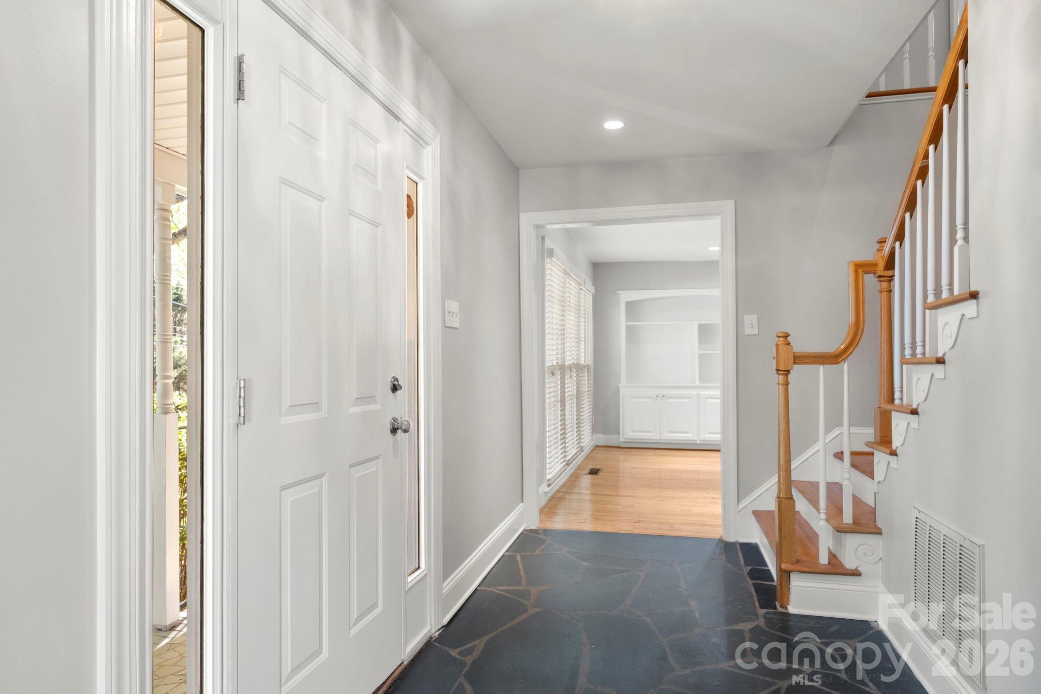 6116 Old Providence Road — Charlotte