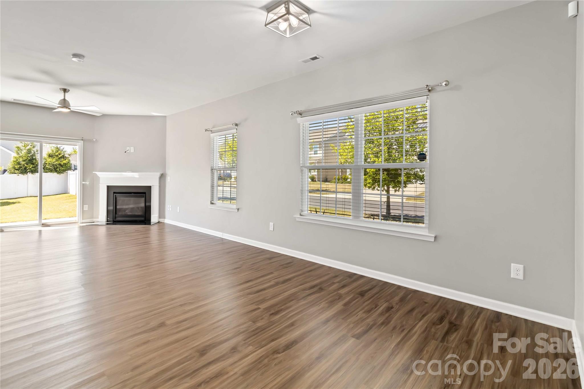 1016 Loggerhead Drive — Lancaster
