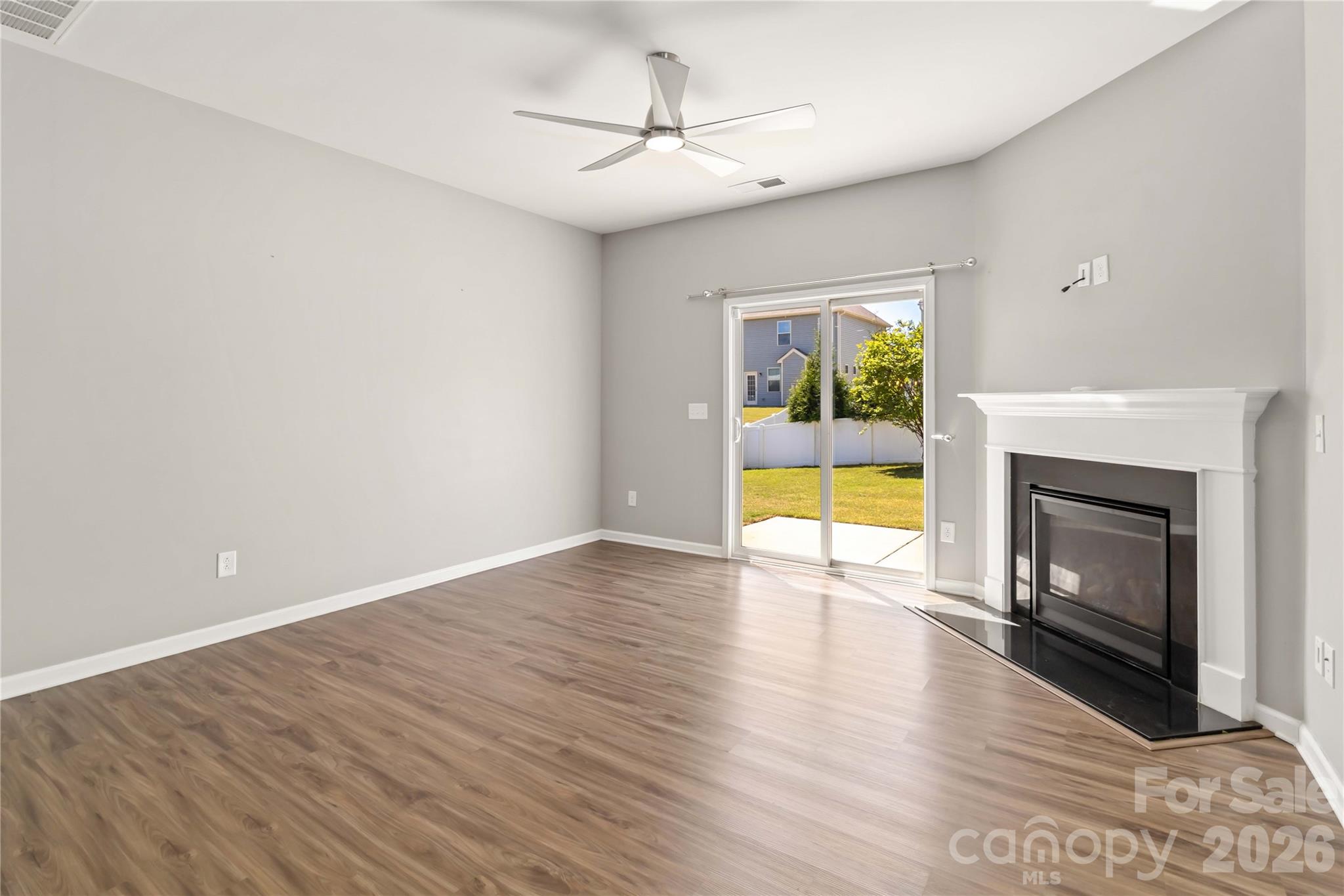 1016 Loggerhead Drive — Lancaster