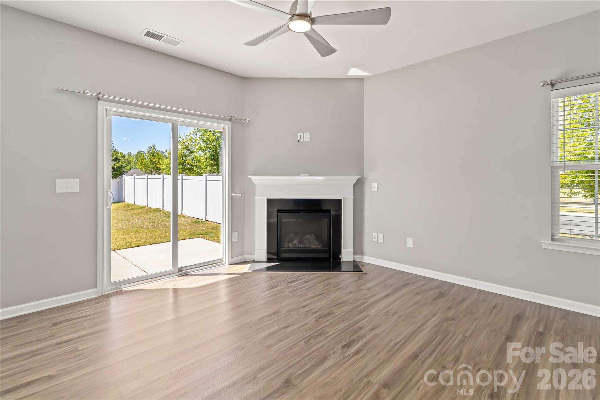 1016 Loggerhead Drive — Lancaster