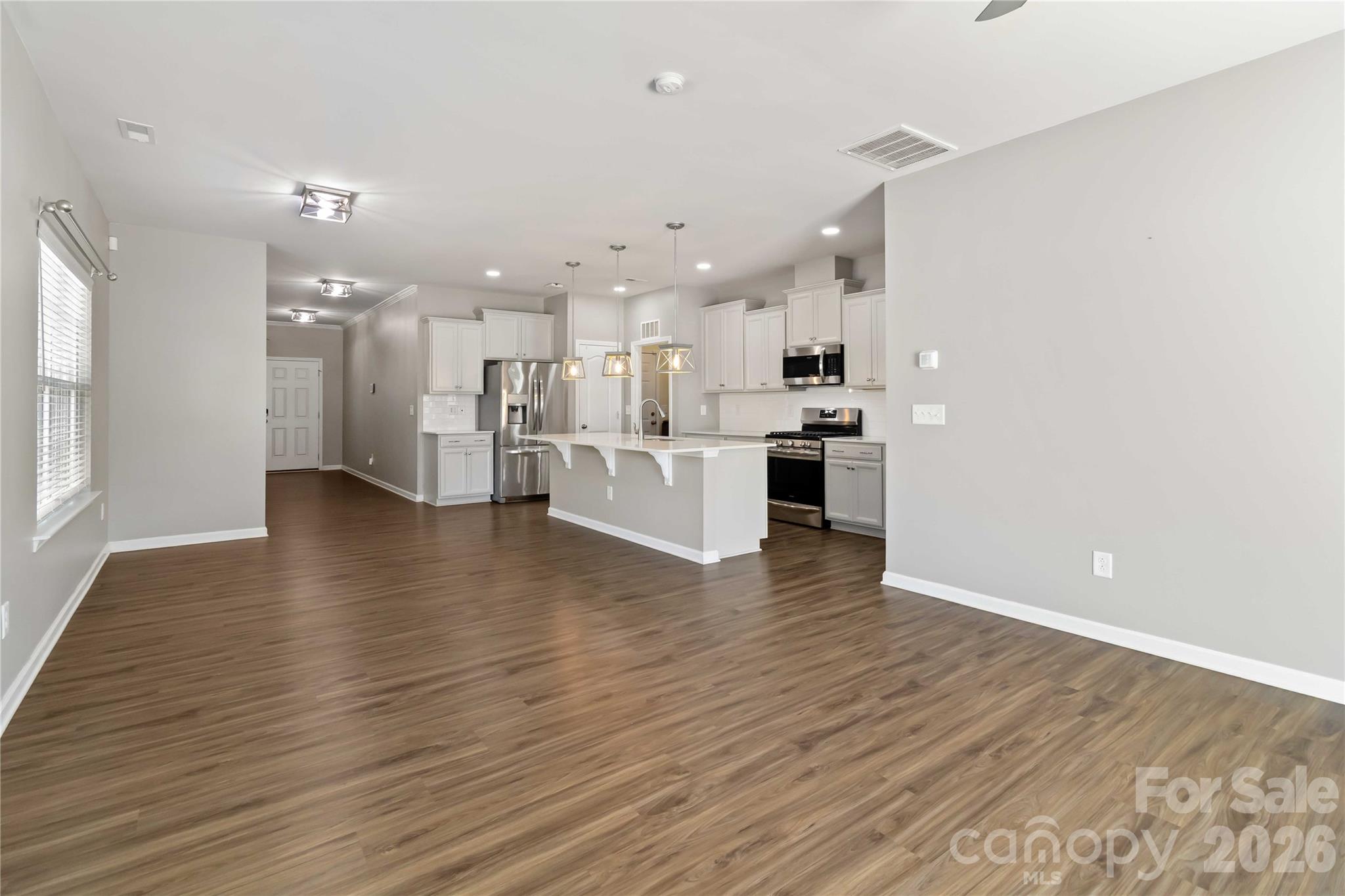 1016 Loggerhead Drive — Lancaster