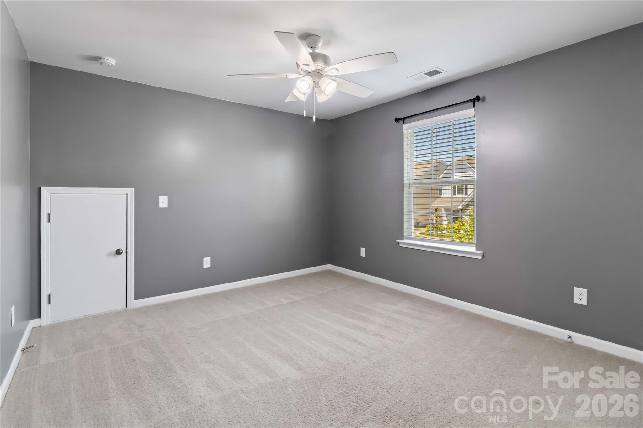 1016 Loggerhead Drive — Lancaster