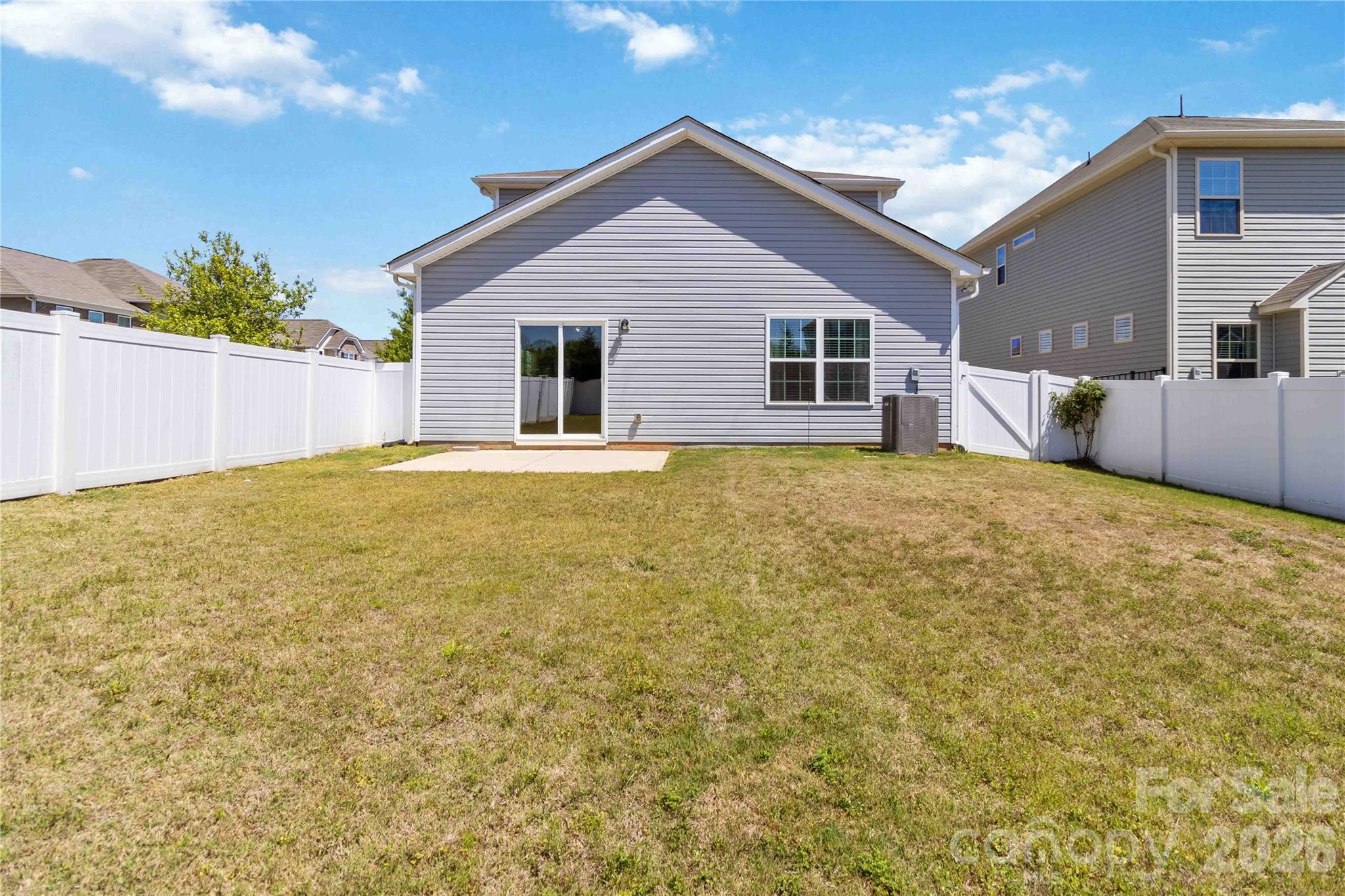 1016 Loggerhead Drive — Lancaster