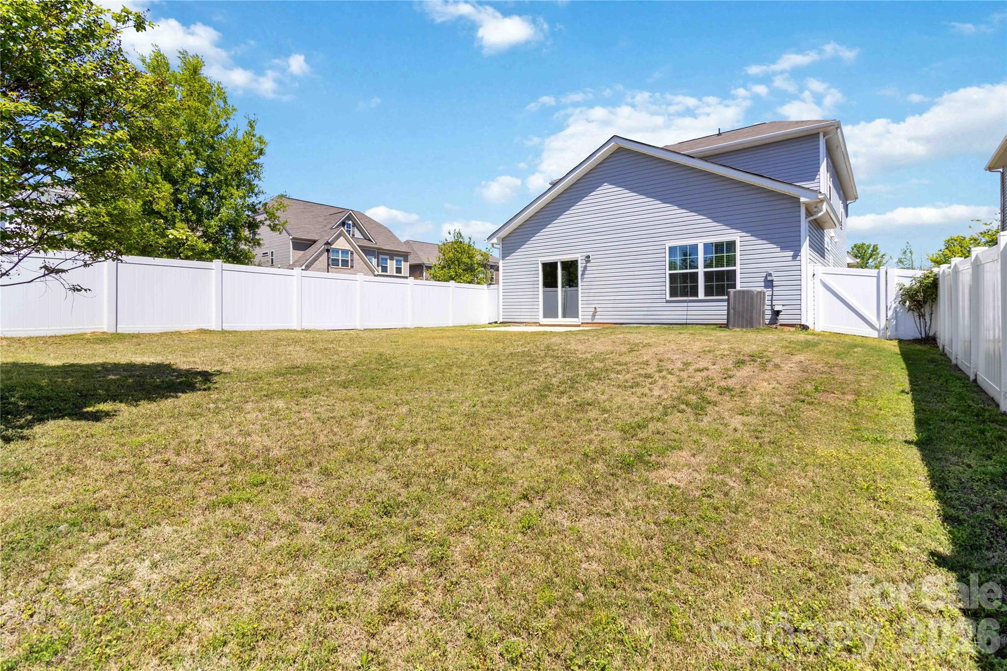 1016 Loggerhead Drive — Lancaster