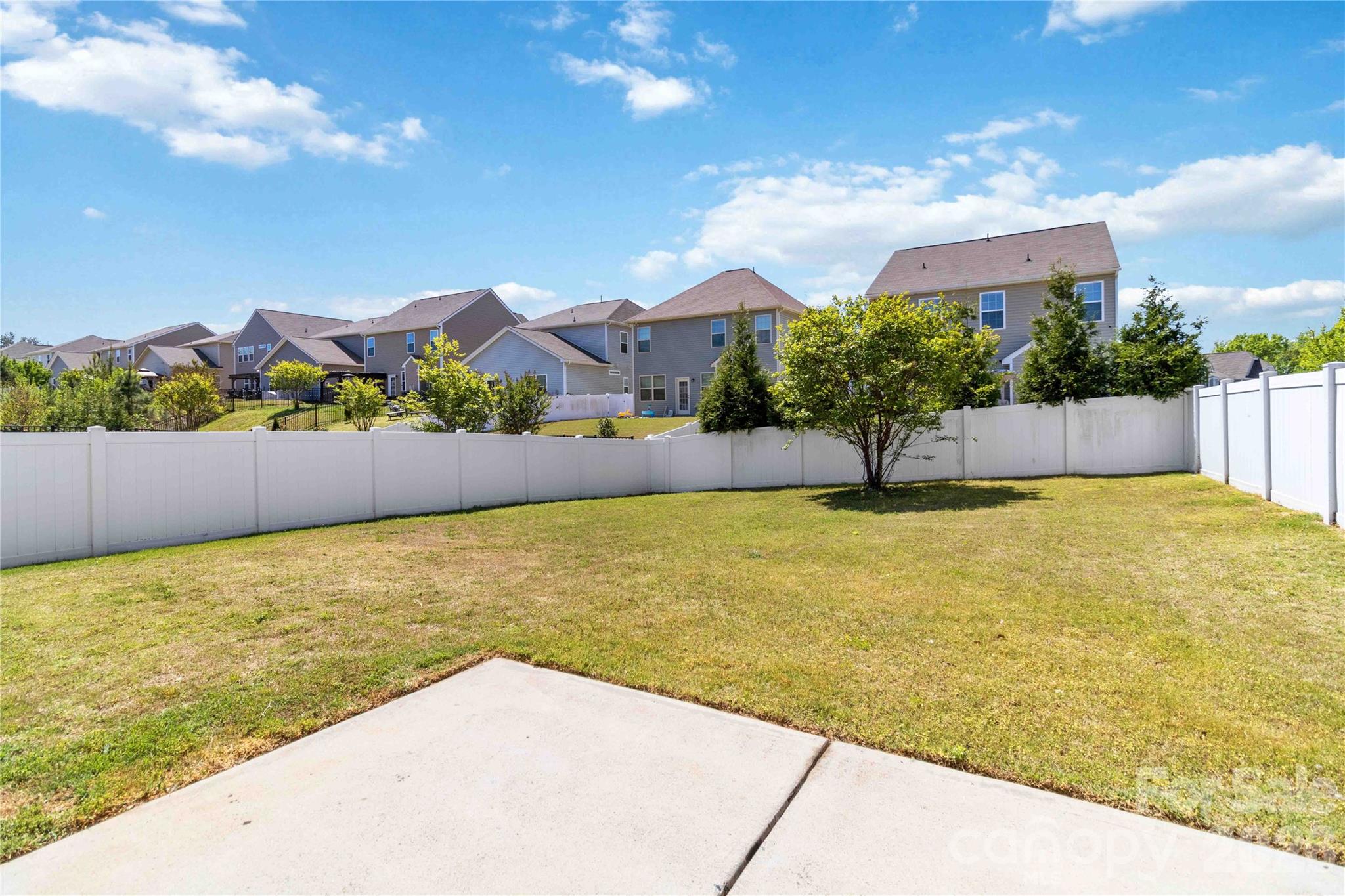 1016 Loggerhead Drive — Lancaster