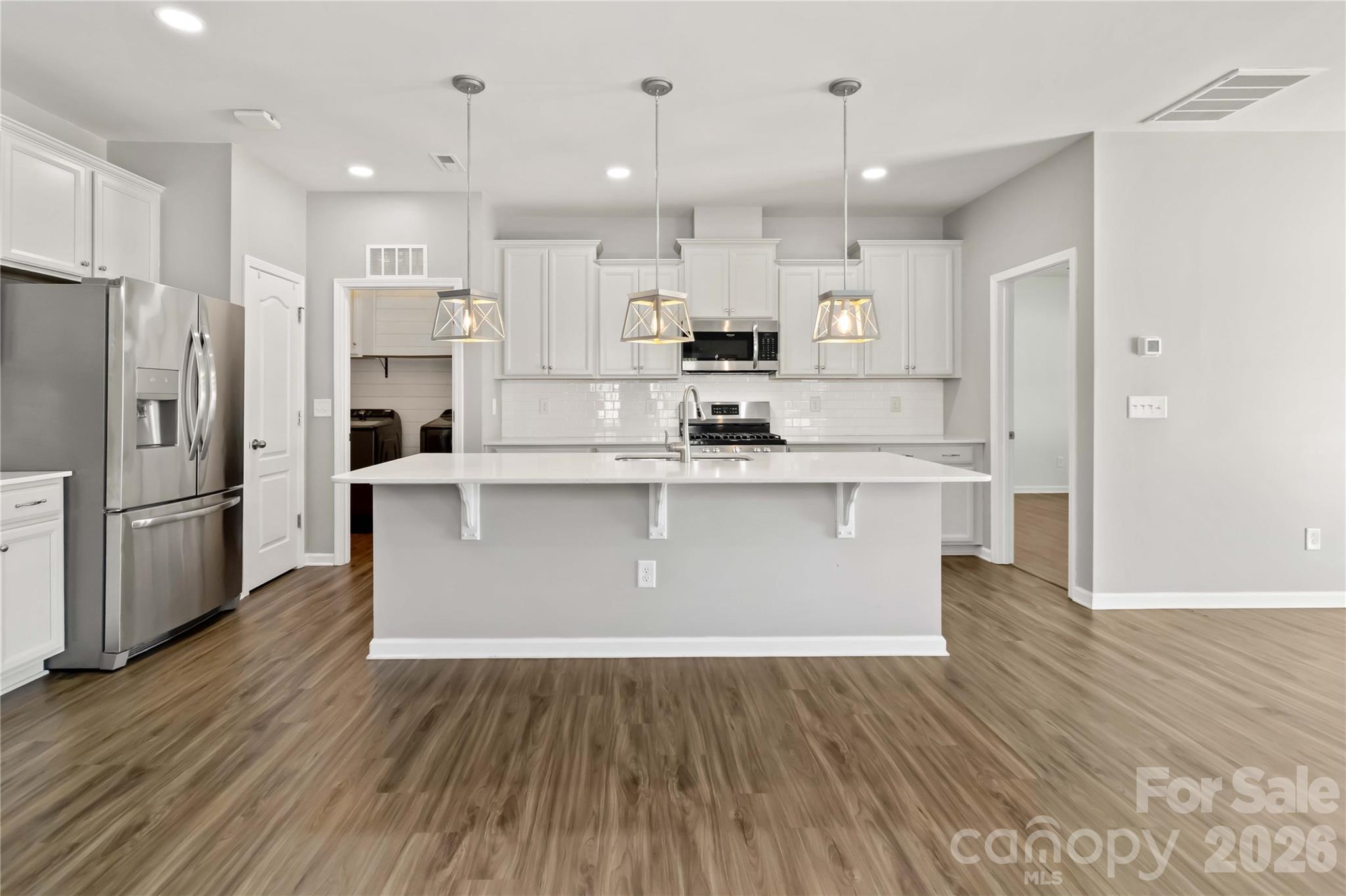 1016 Loggerhead Drive — Lancaster