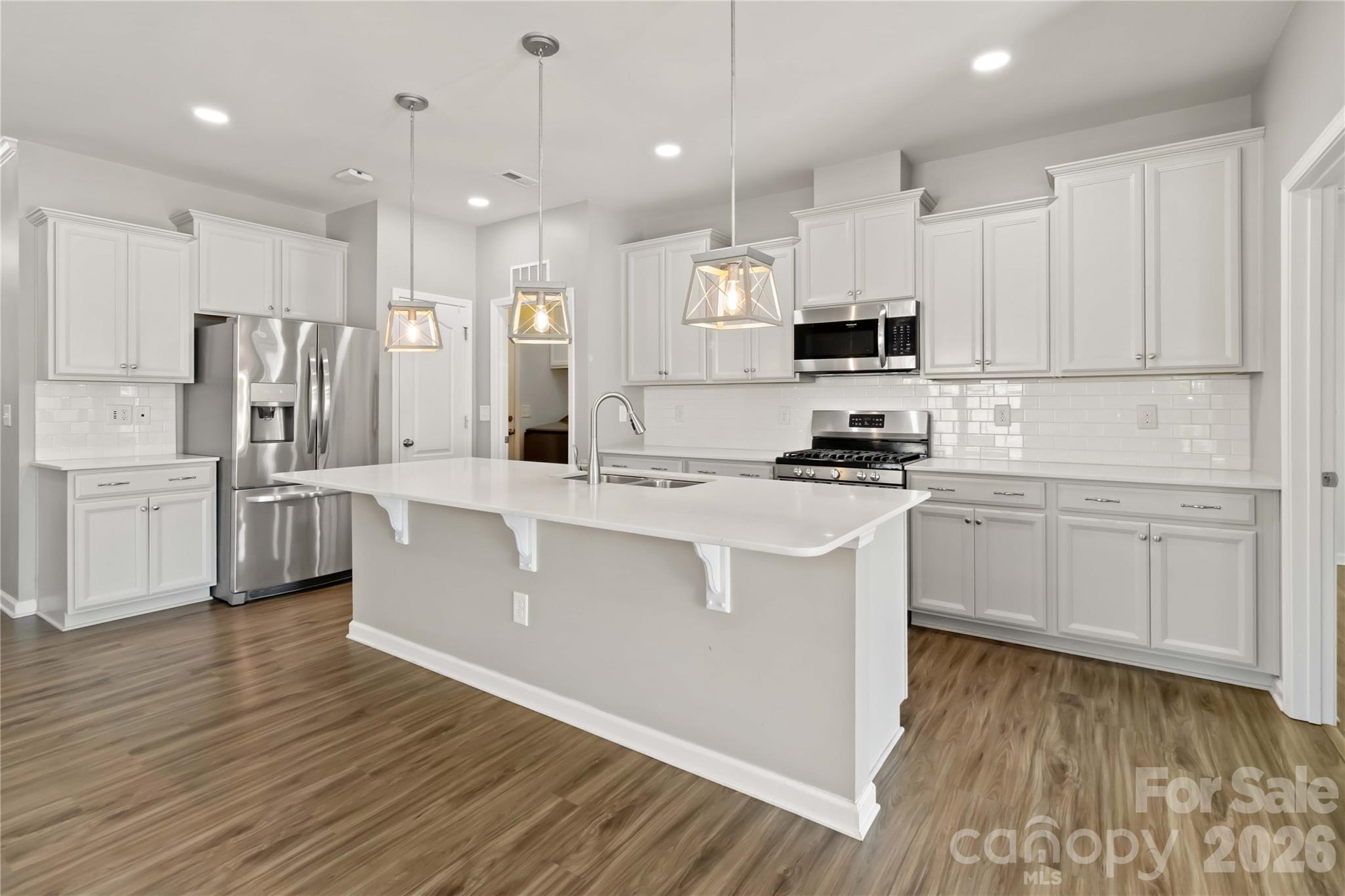 1016 Loggerhead Drive — Lancaster