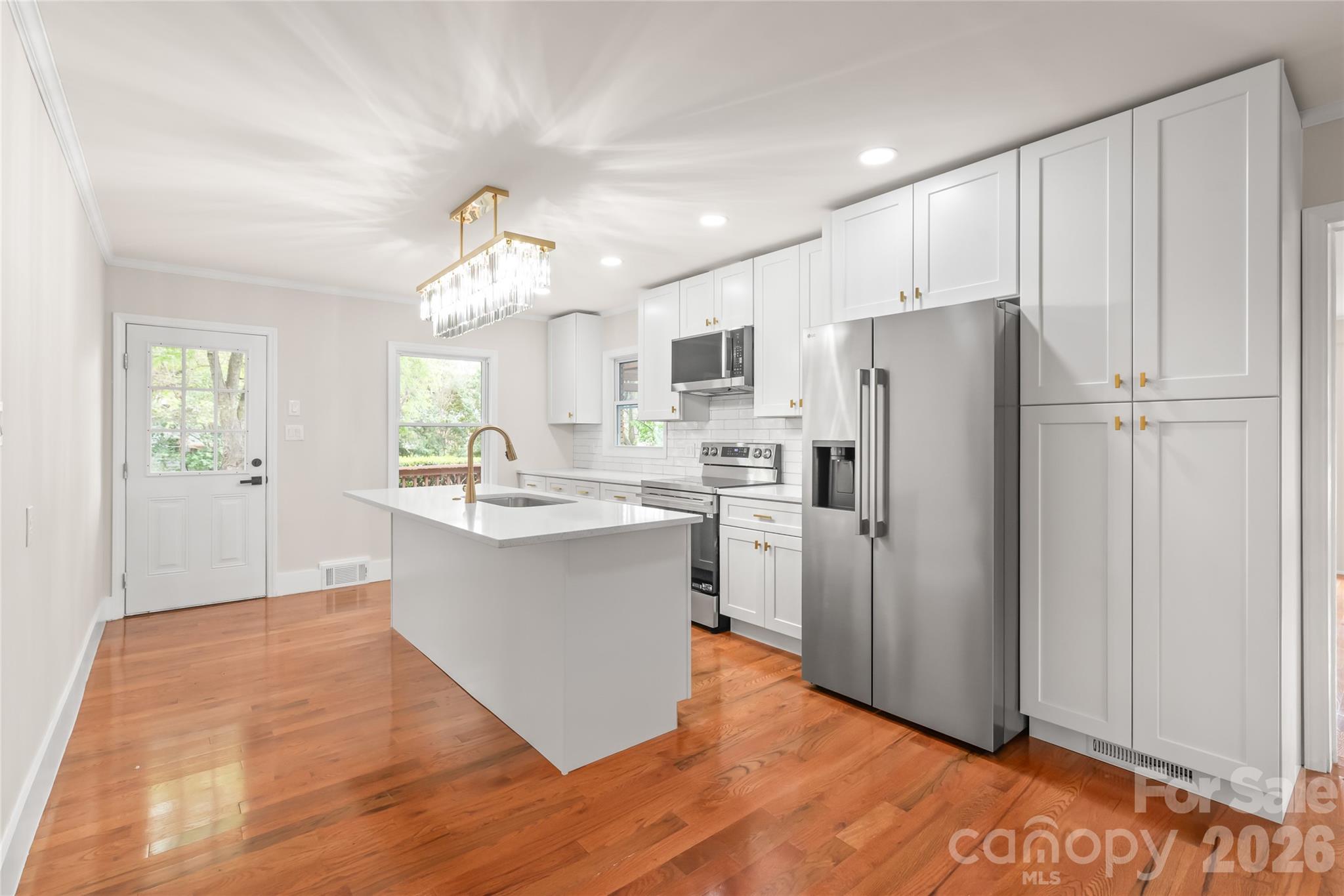 7537 Monroe Road — Charlotte