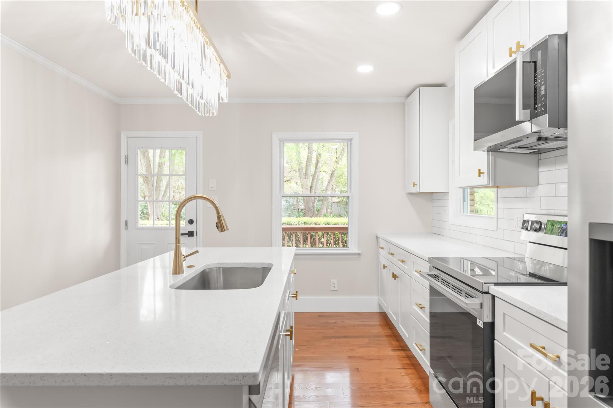 7537 Monroe Road — Charlotte