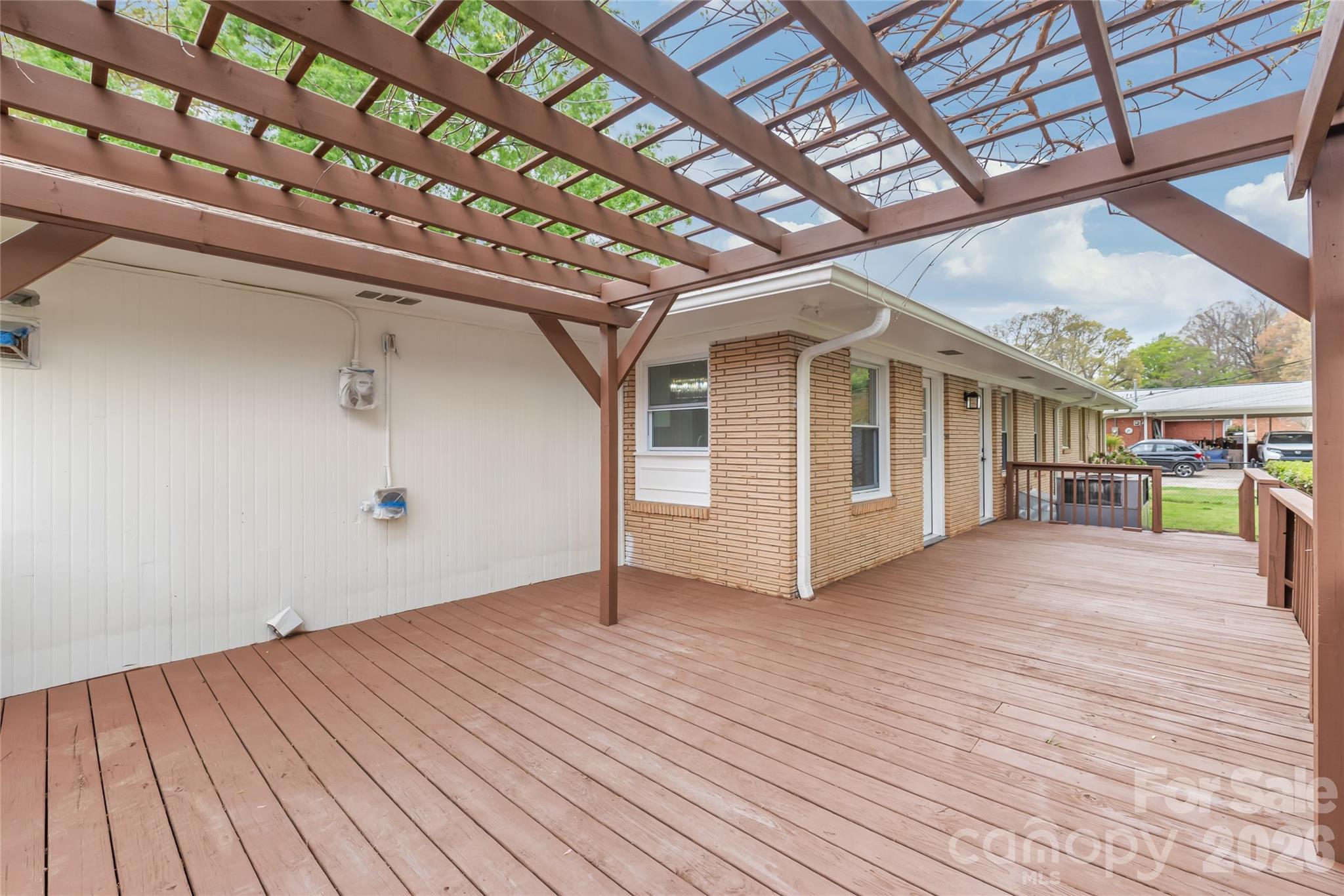 7537 Monroe Road — Charlotte