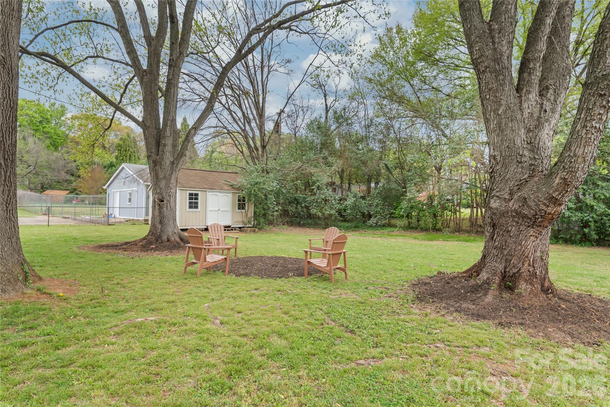7537 Monroe Road — Charlotte