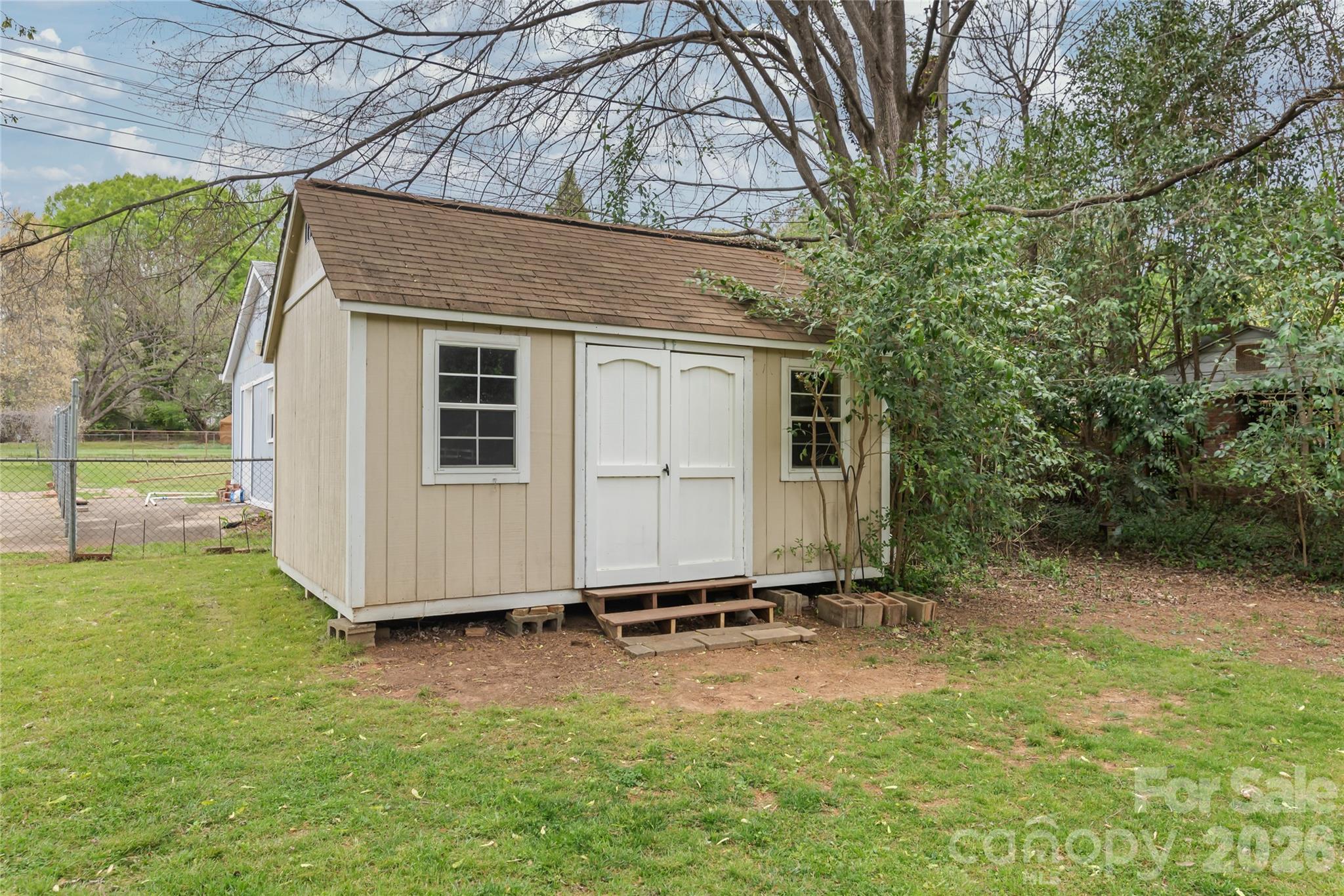 7537 Monroe Road — Charlotte