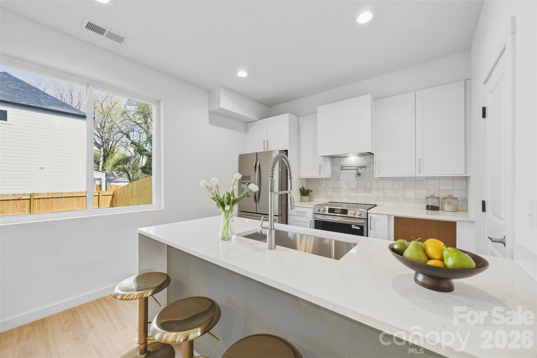 4122 Avalon Avenue — Charlotte