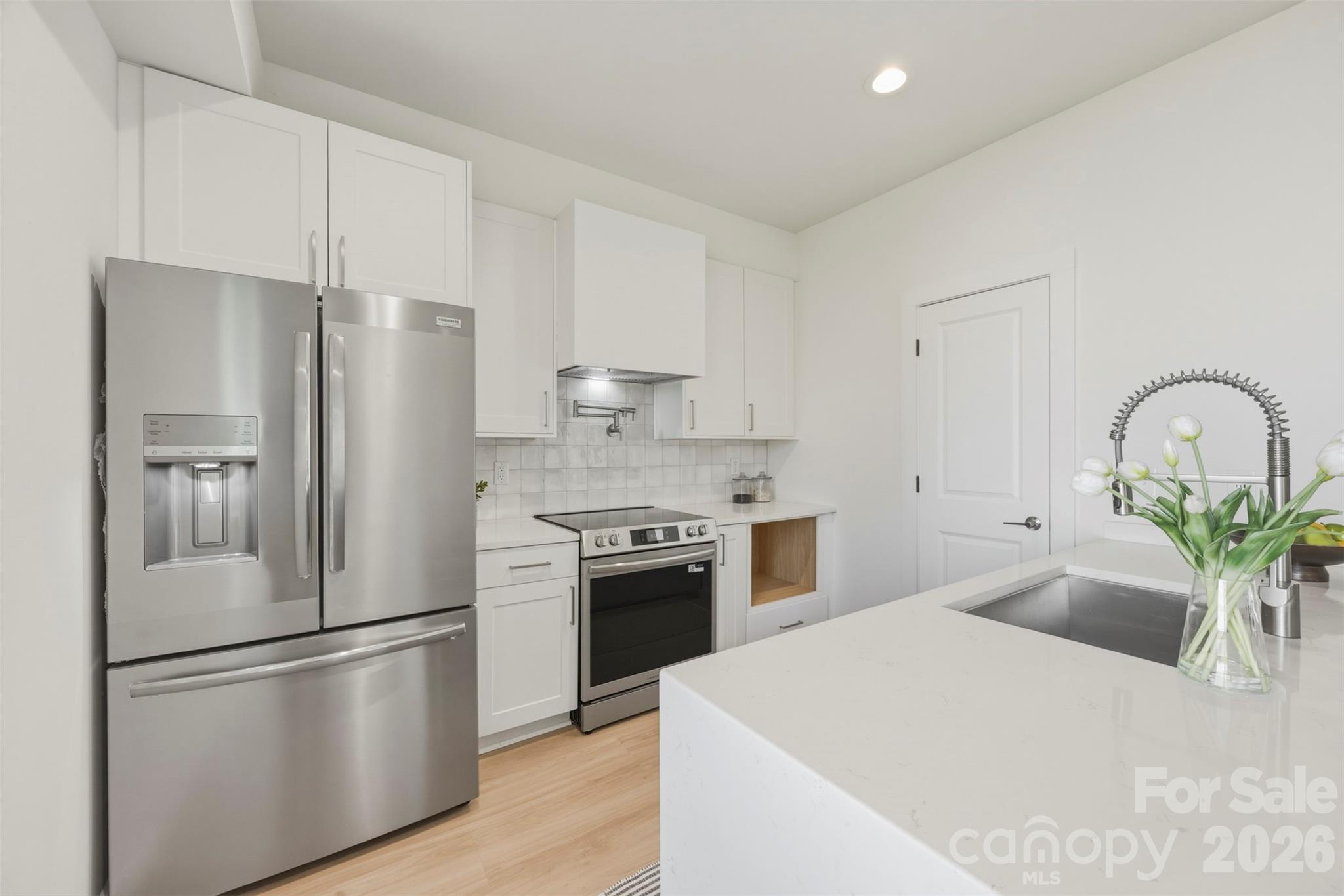 4122 Avalon Avenue — Charlotte