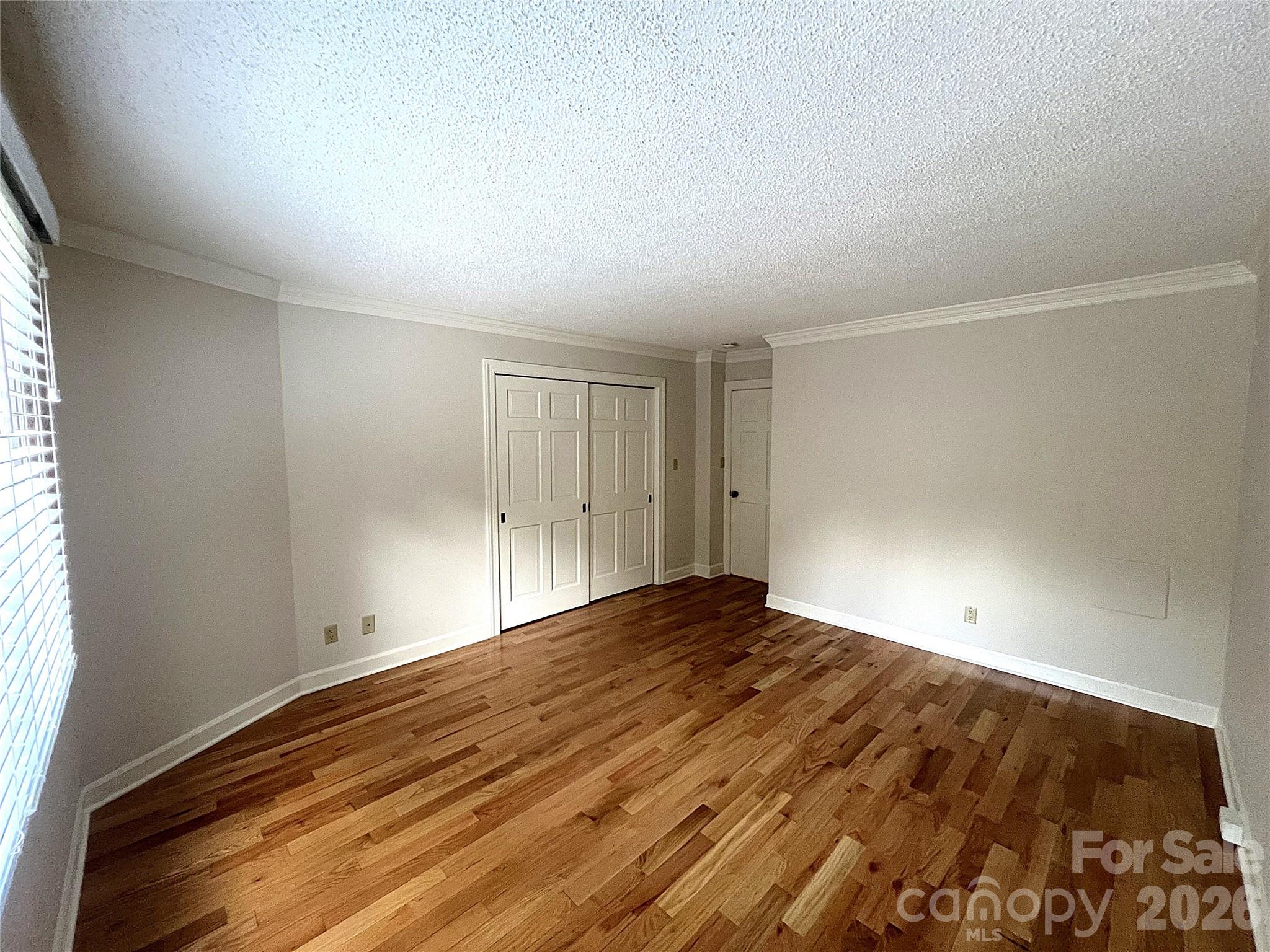 108 Glenbrook Drive — Hendersonville