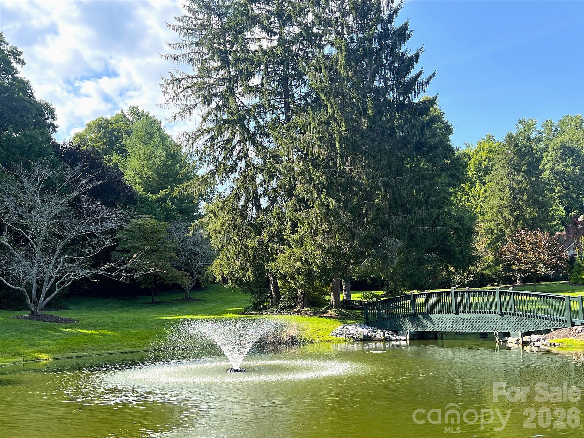 108 Glenbrook Drive — Hendersonville