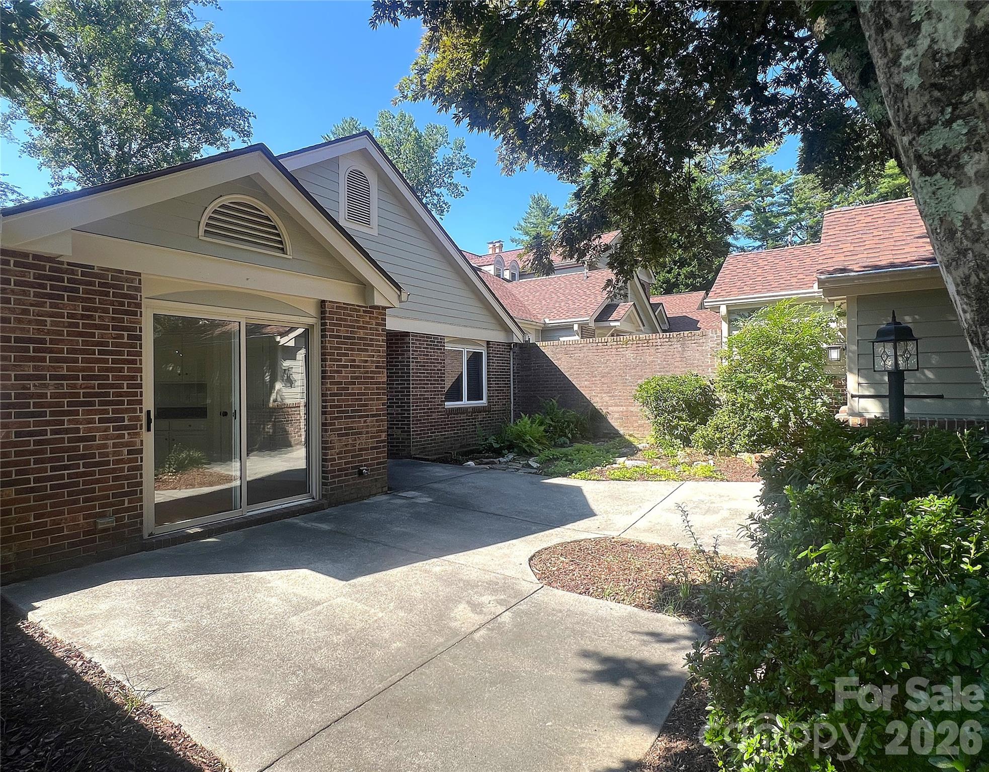 108 Glenbrook Drive — Hendersonville