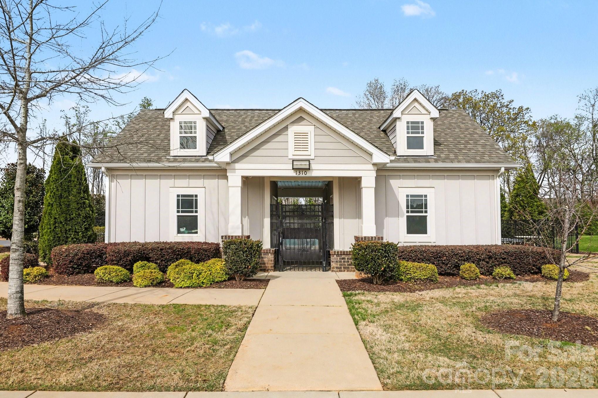 1300 Oakhurst Drive — Waxhaw