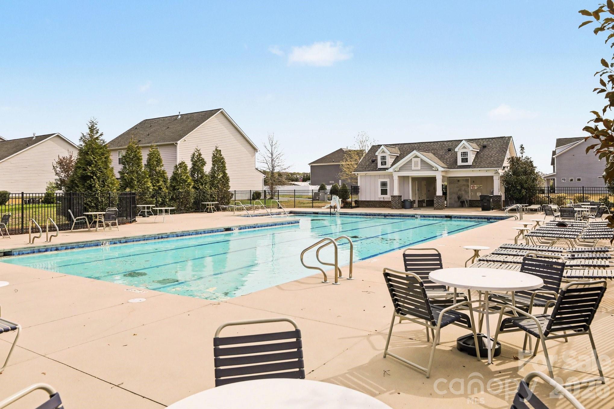 1300 Oakhurst Drive — Waxhaw