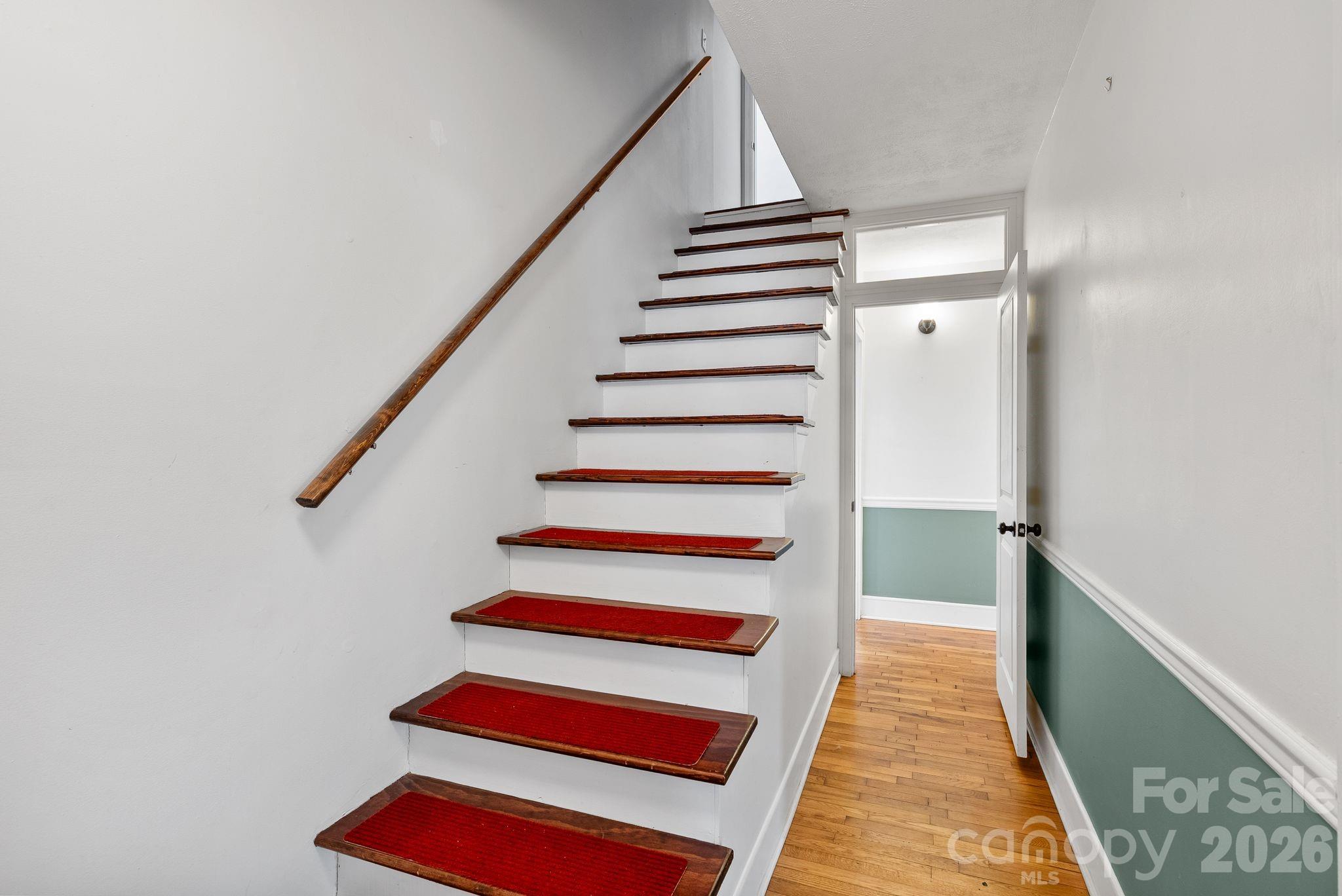 832 Sand Hill Road — Asheville