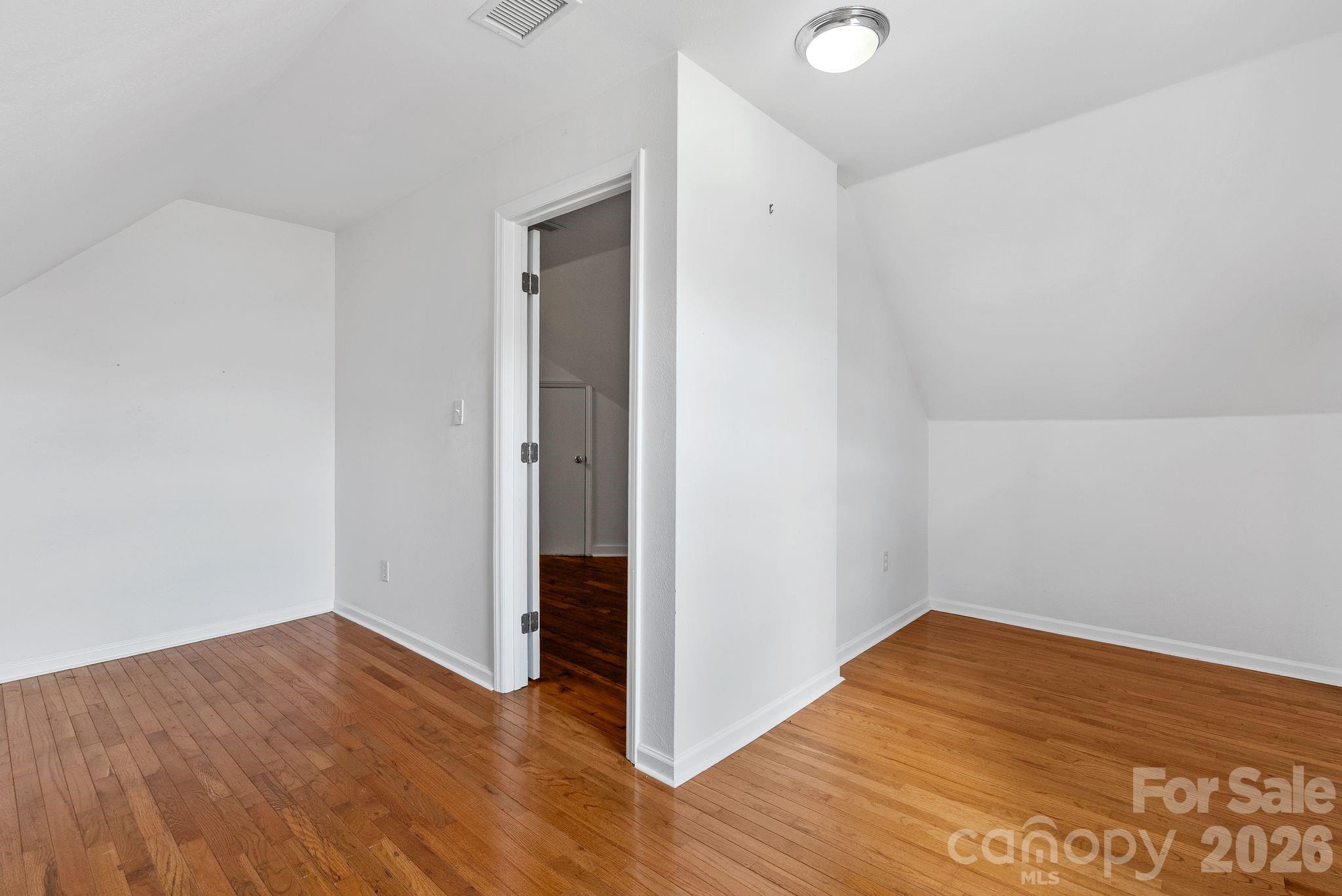 832 Sand Hill Road — Asheville
