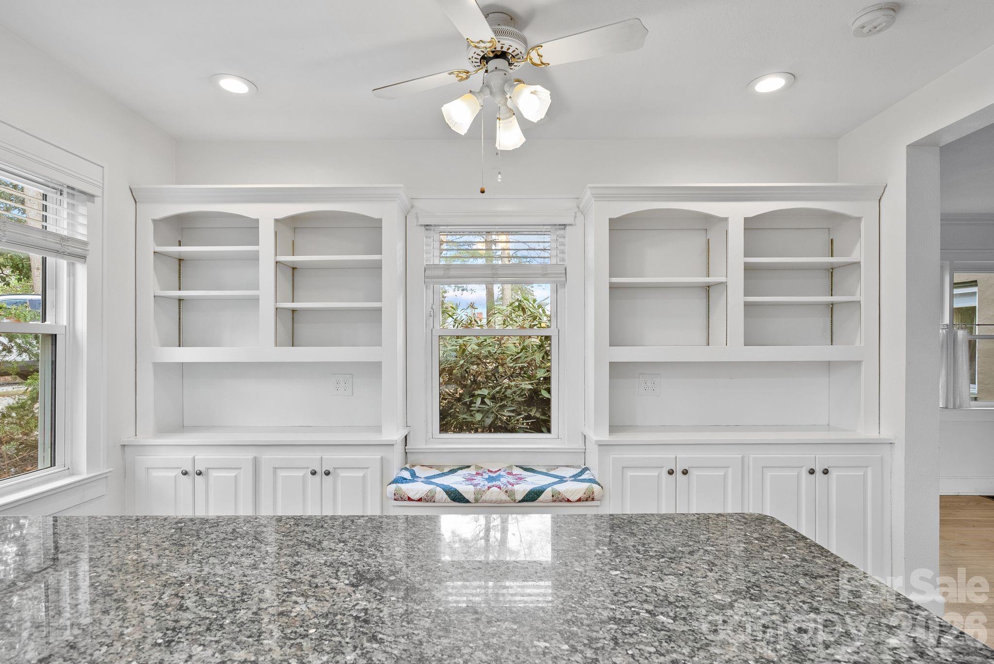 832 Sand Hill Road — Asheville