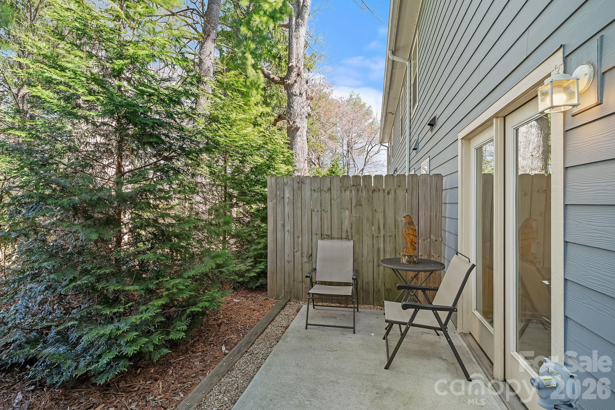 1009 Baldwin Commons Drive — Arden
