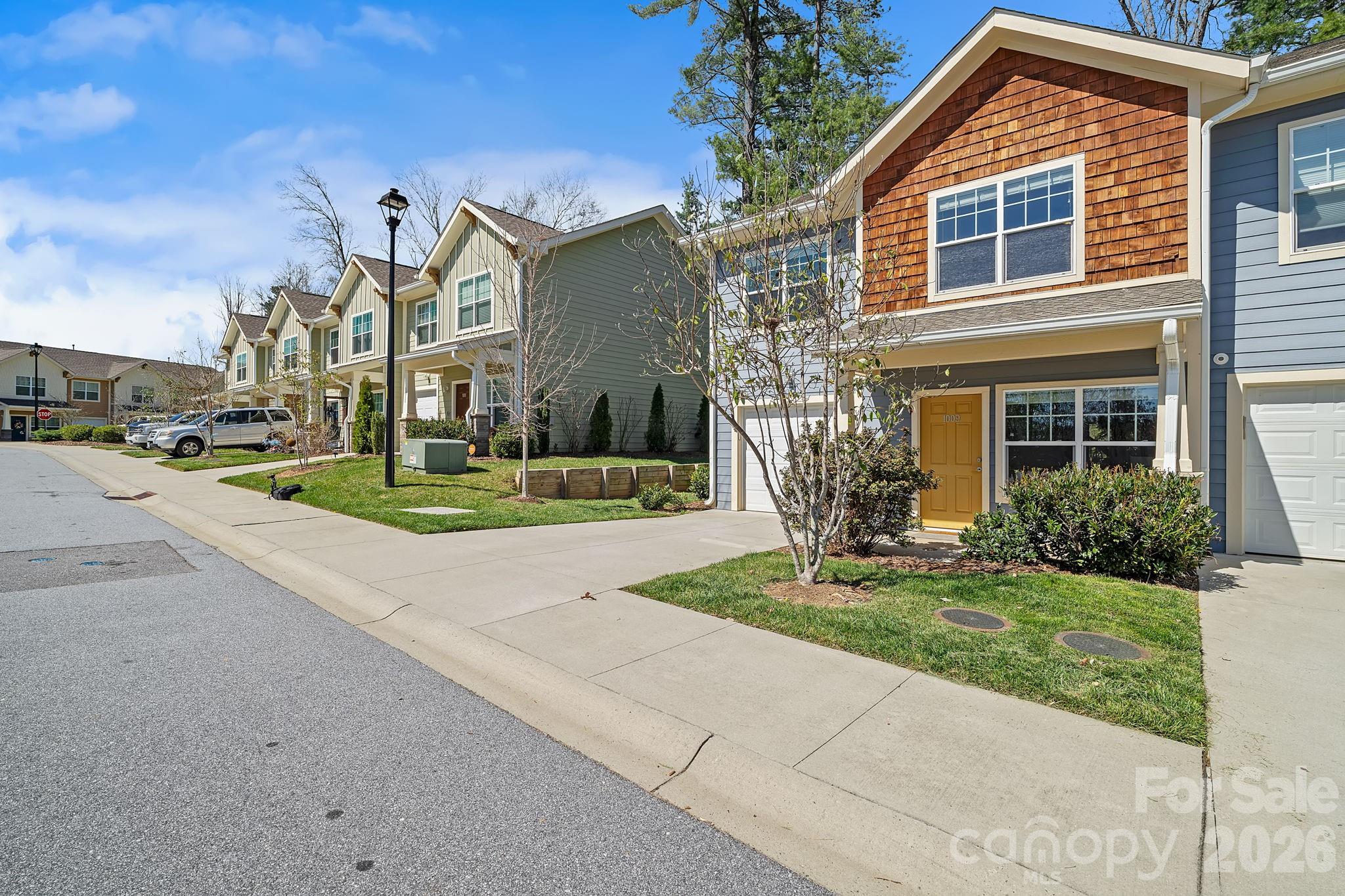 1009 Baldwin Commons Drive — Arden