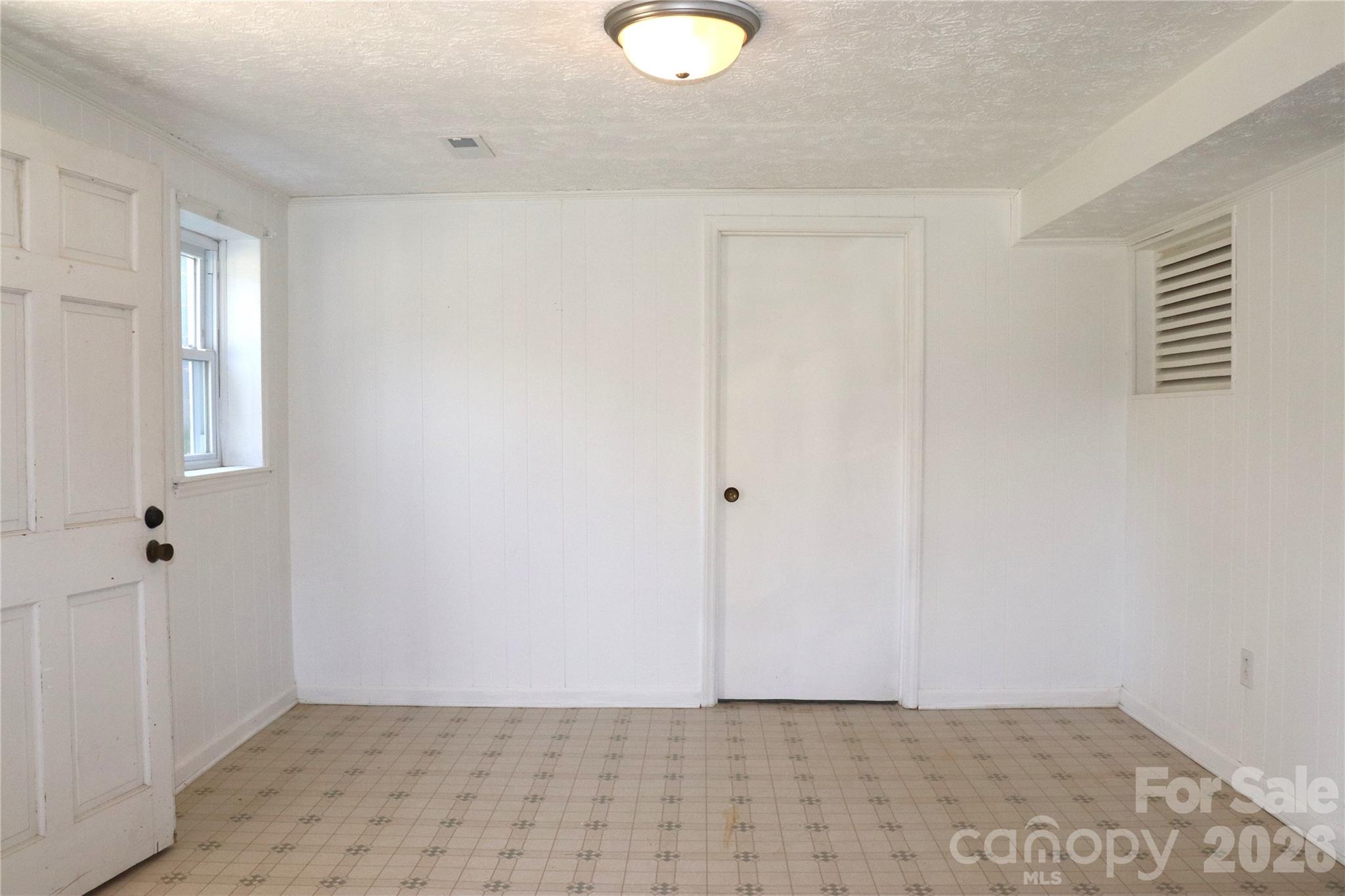 4543 Horseshoe Bend Road — Hudson