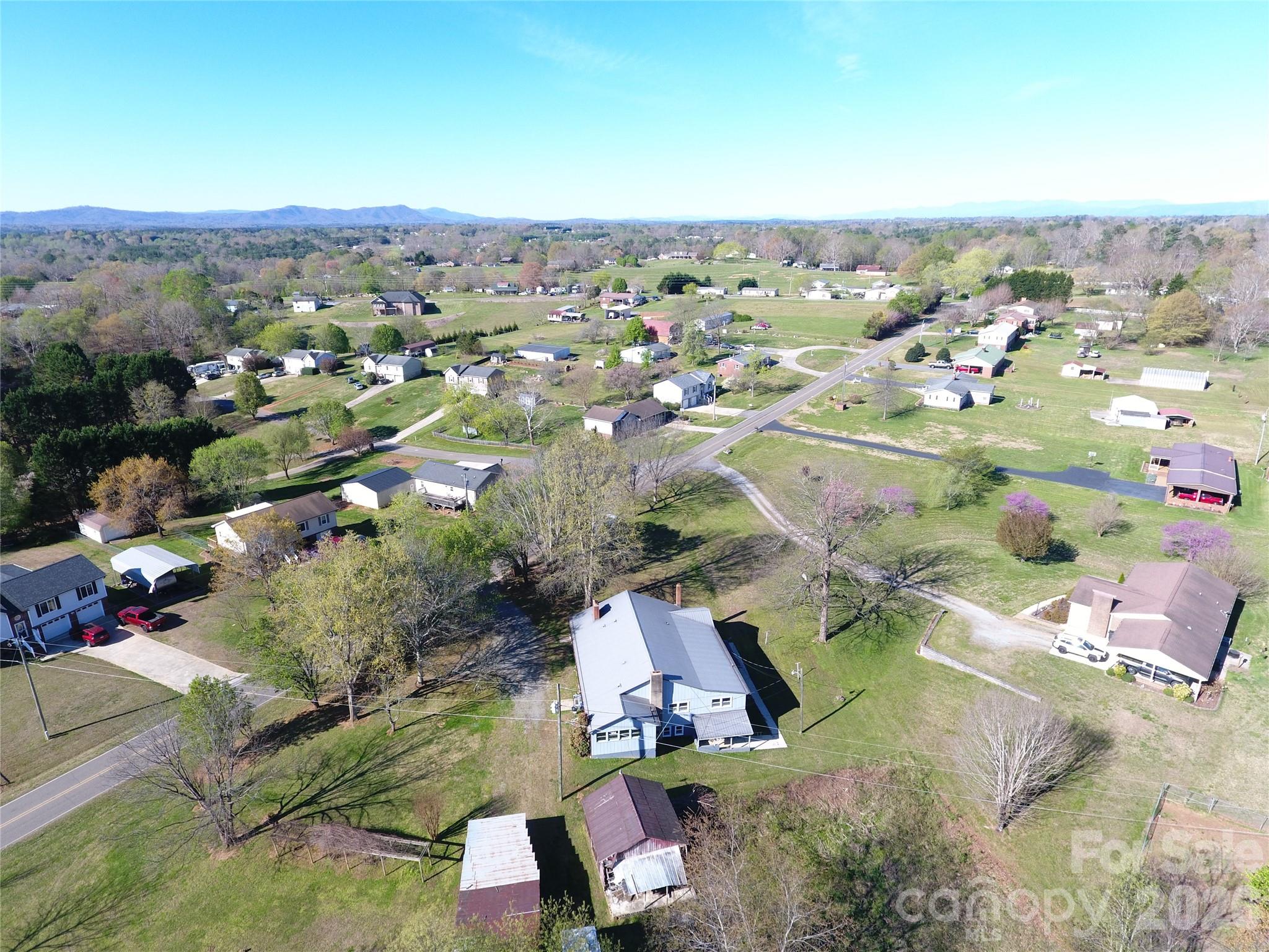 4543 Horseshoe Bend Road — Hudson