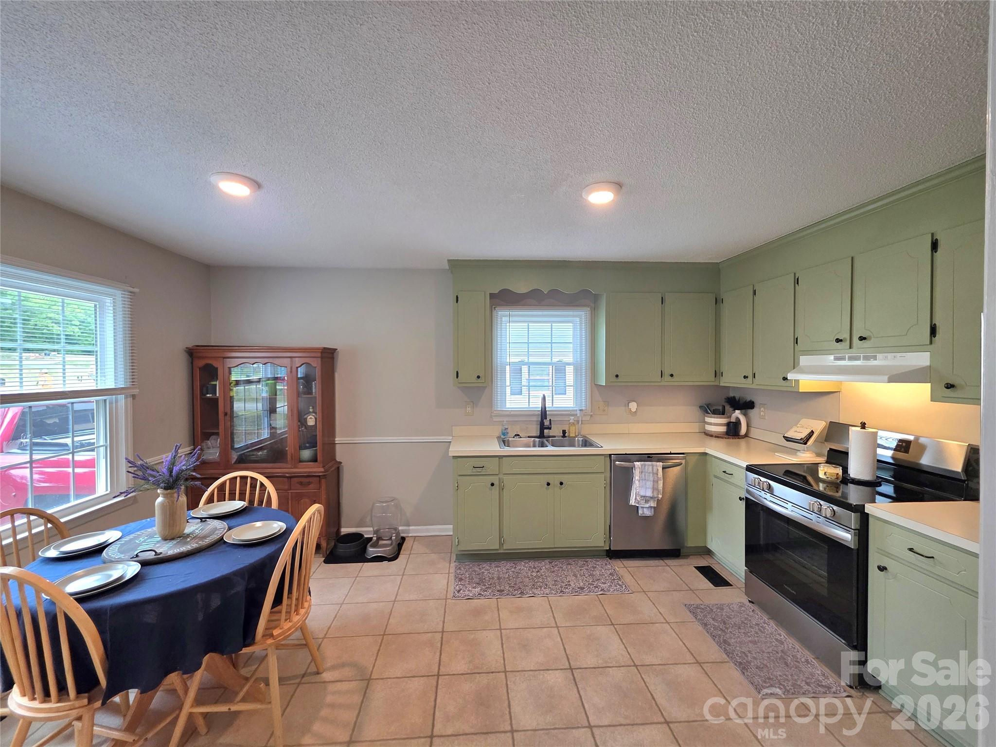 220 E Alabama Avenue — Bessemer City