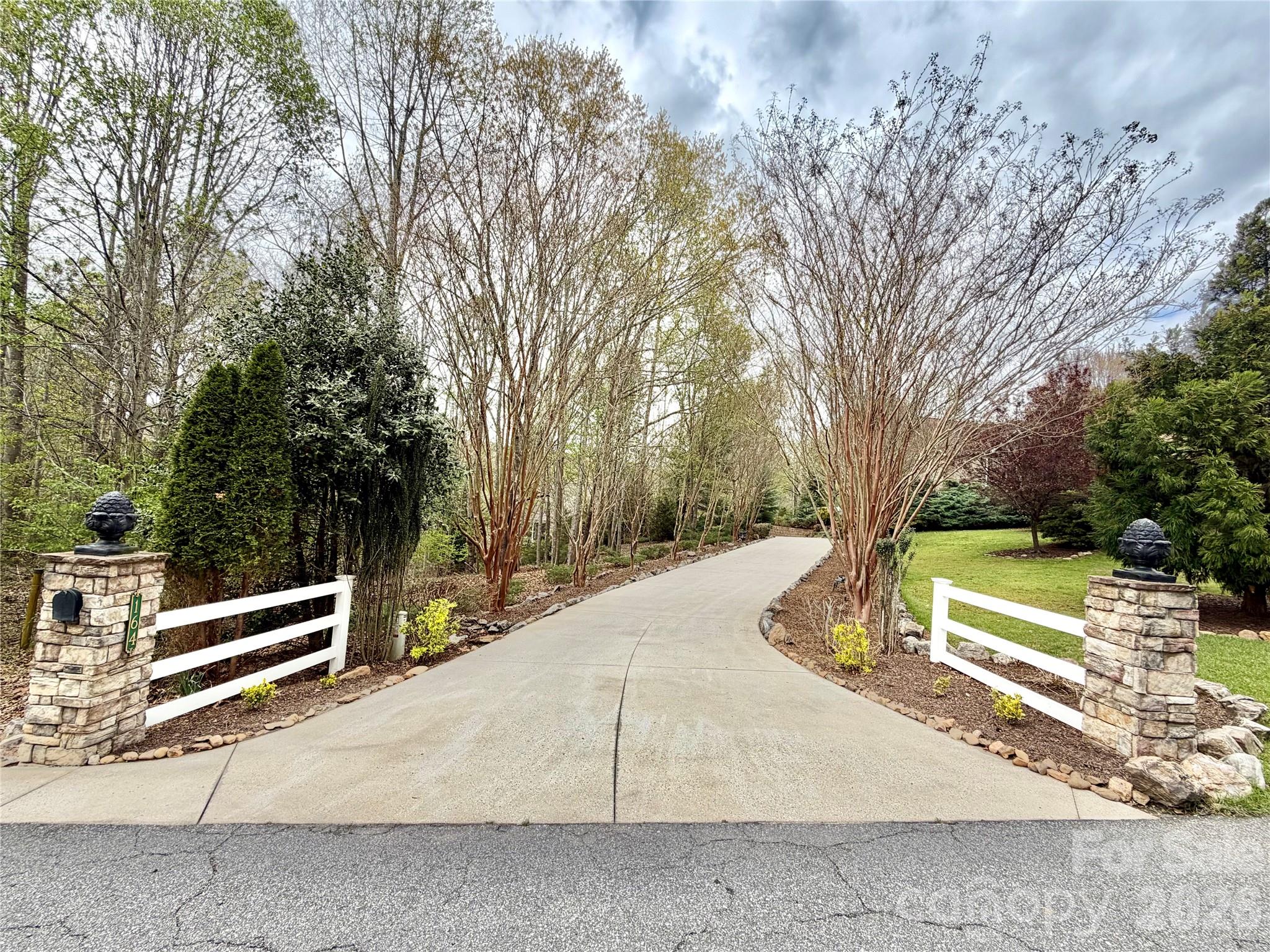 164 Ridge Point Drive — Stony Point