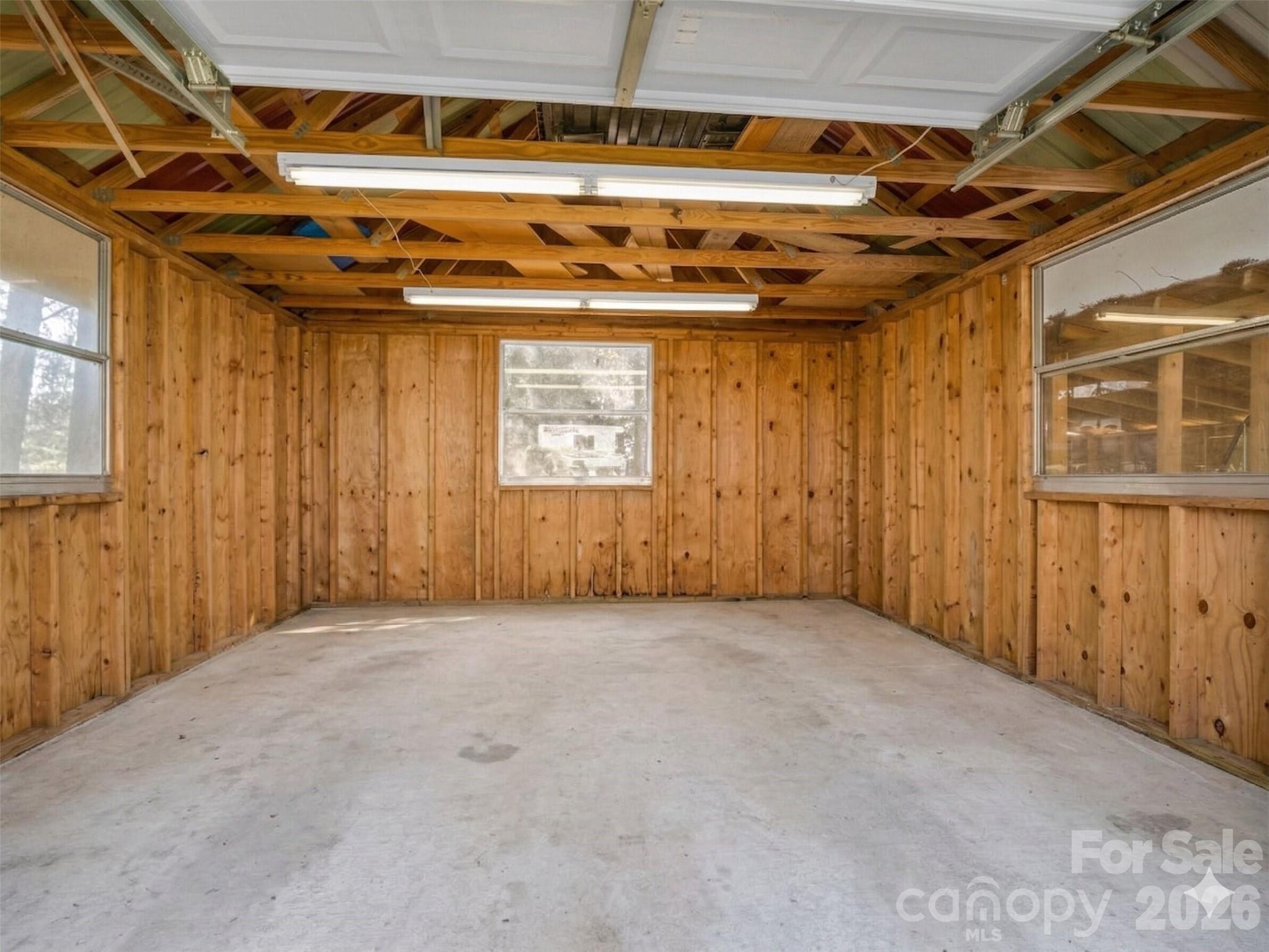 47 Granny Apple Road — Hendersonville