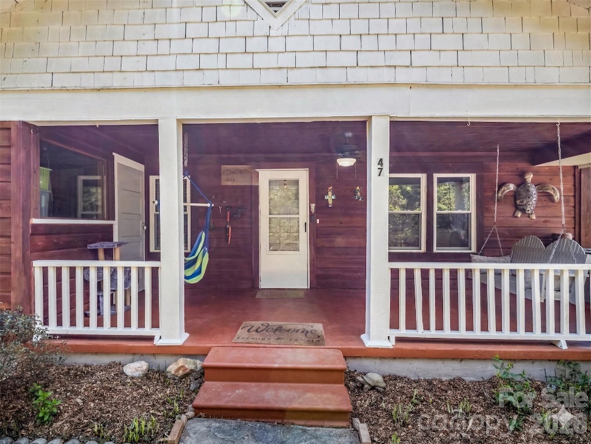 47 Granny Apple Road — Hendersonville