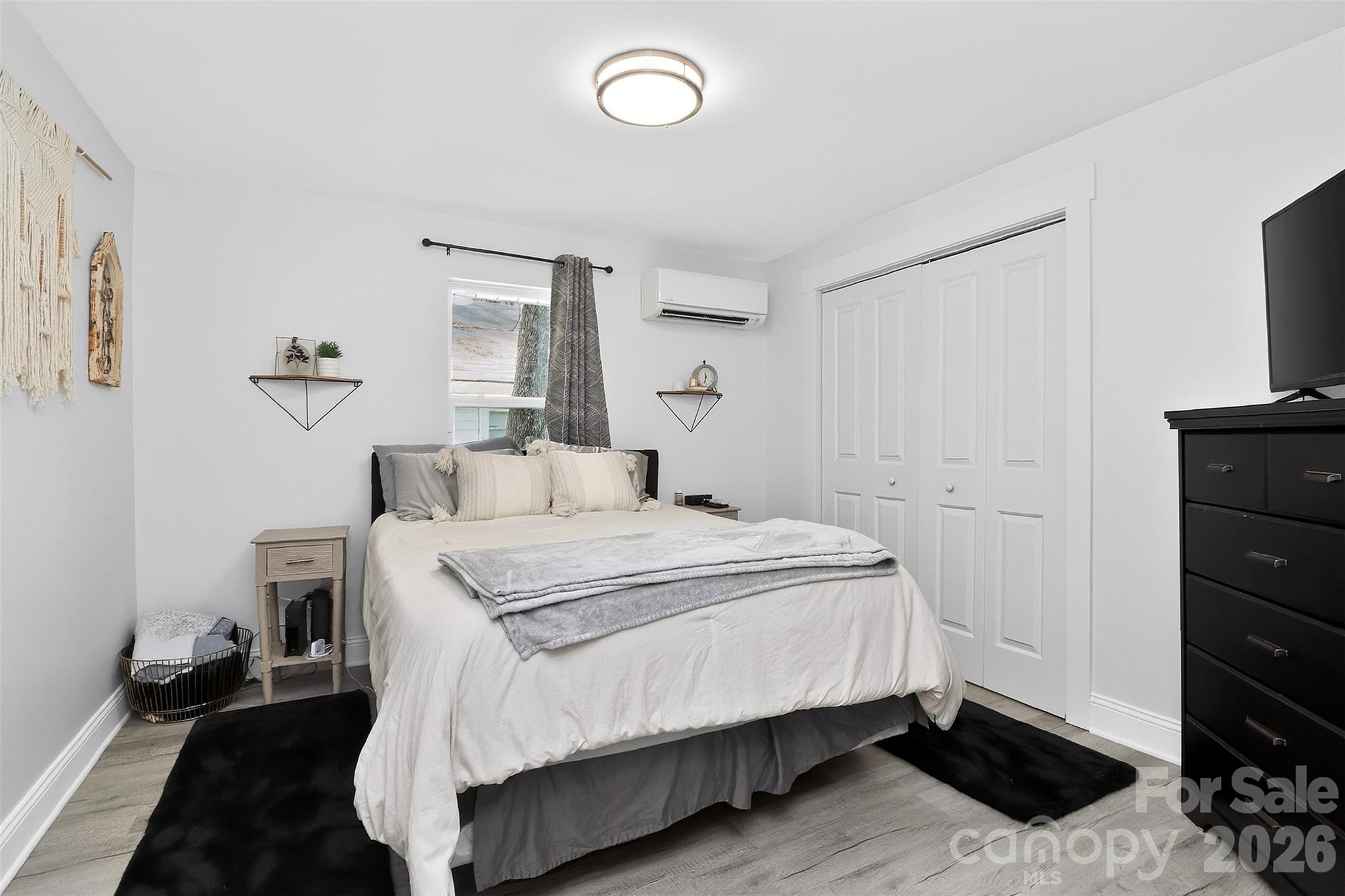 272 Broad Drive SW — Concord
