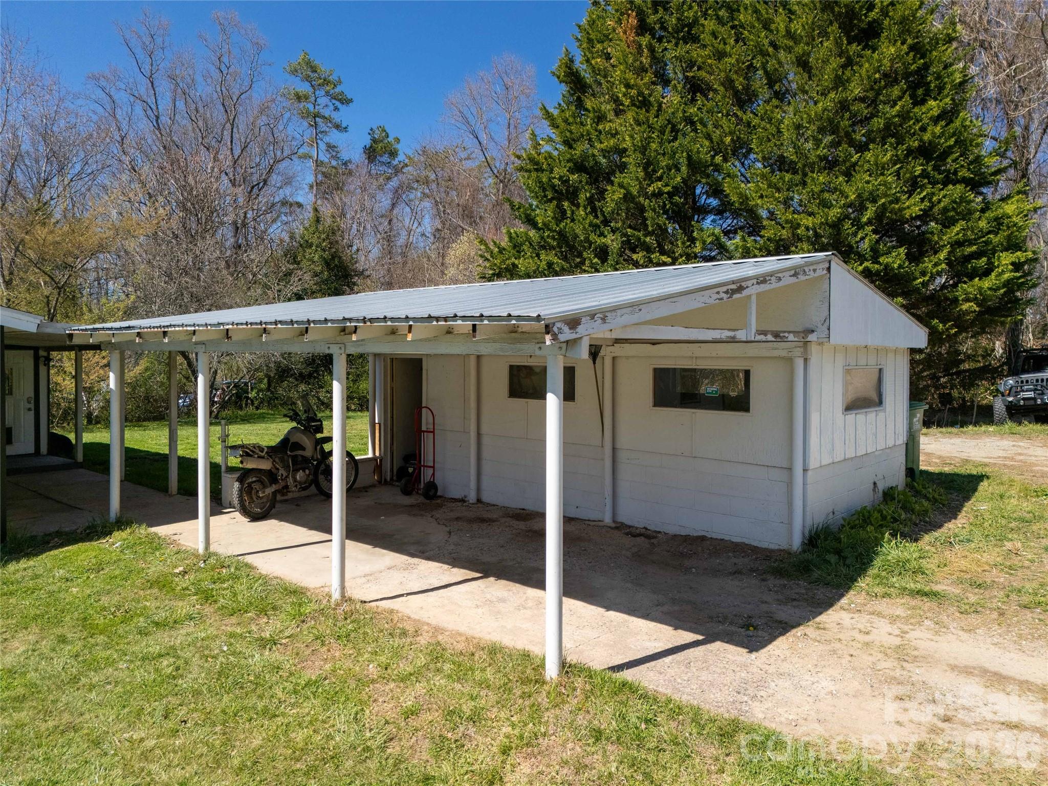 14 Winter Woods Drive — Asheville