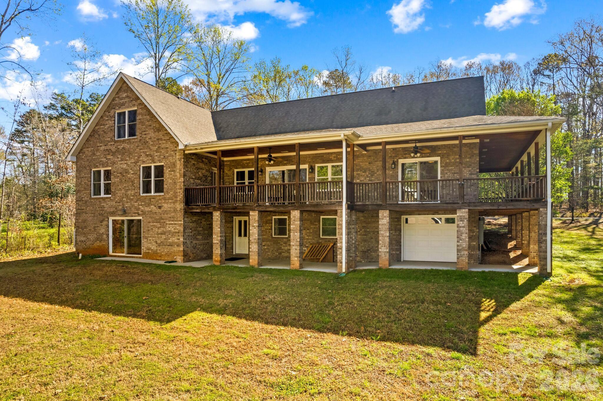 260 River Country Road — Salisbury