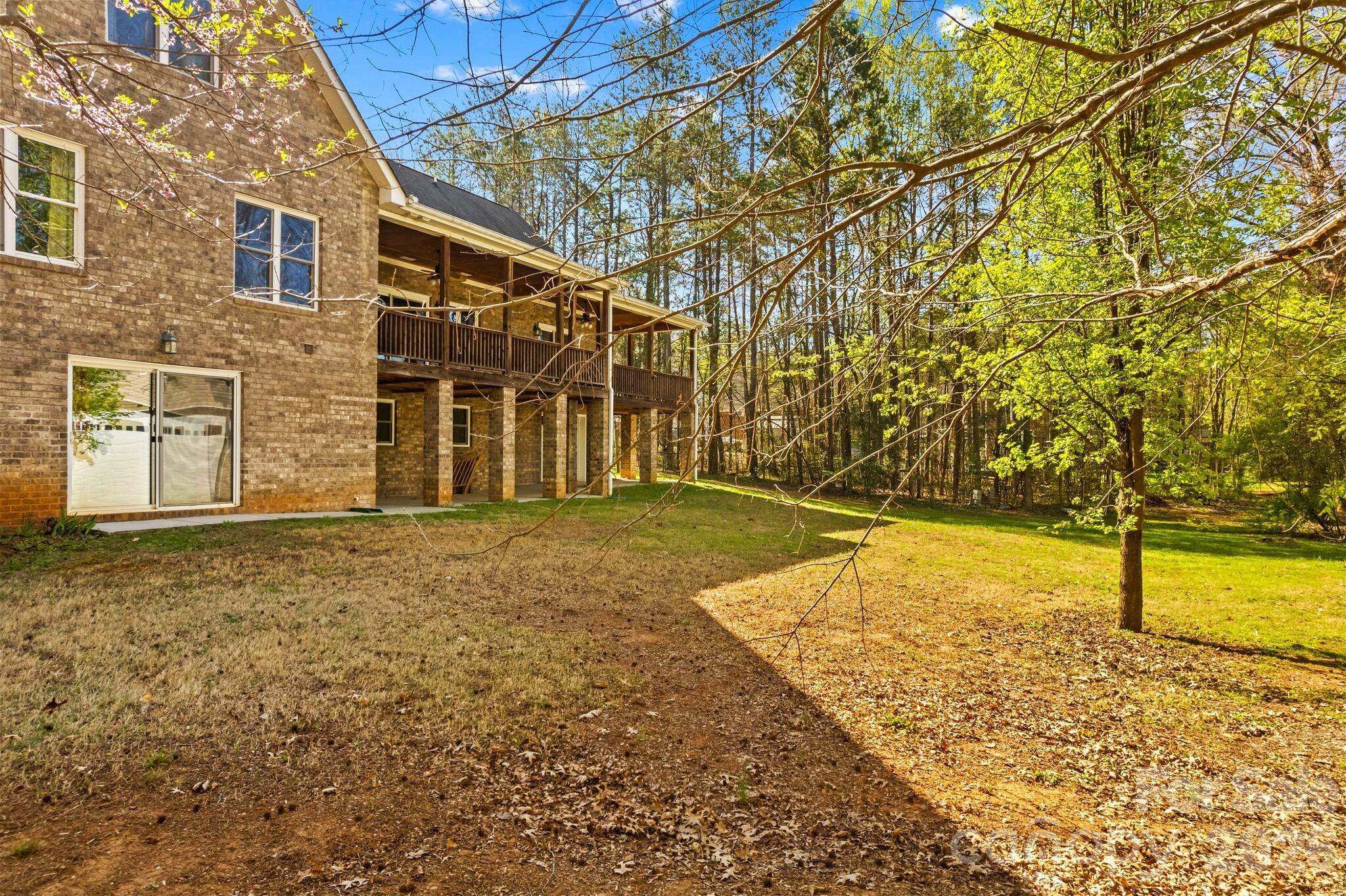 260 River Country Road — Salisbury