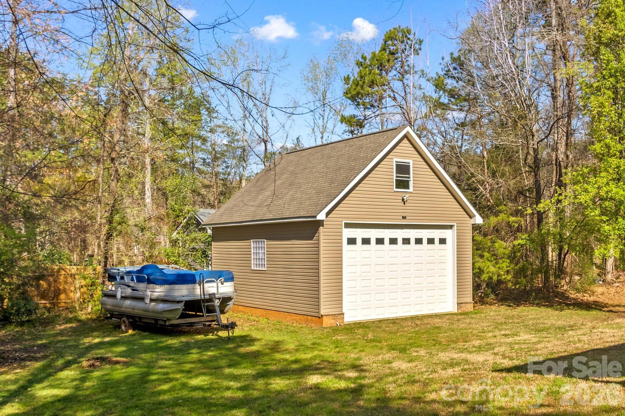 260 River Country Road — Salisbury