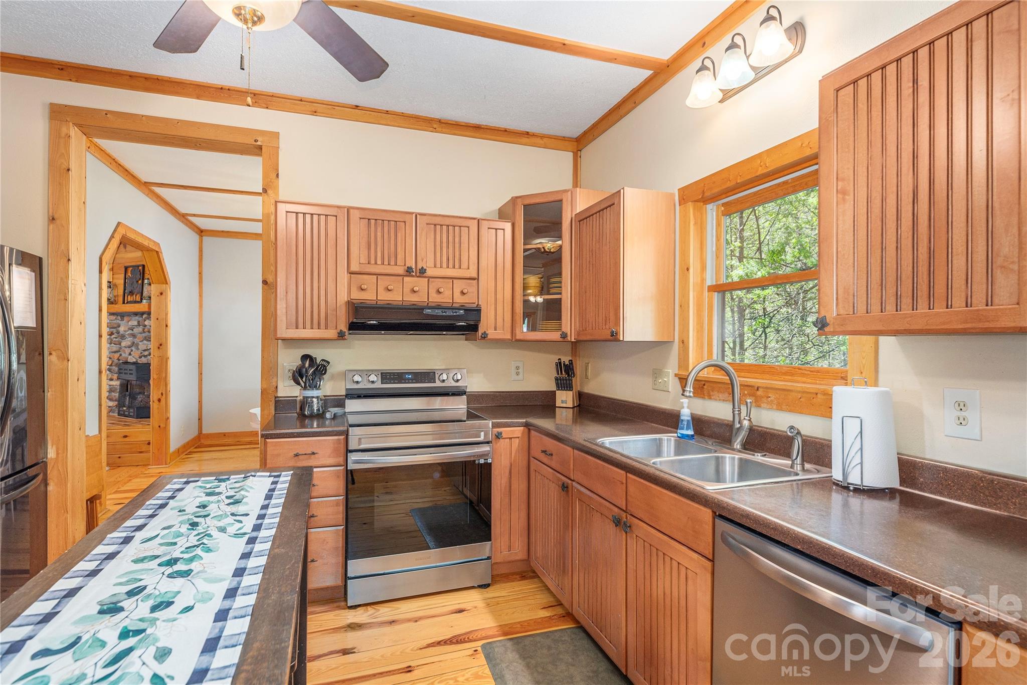 129 Valley Creek Drive — Maggie Valley