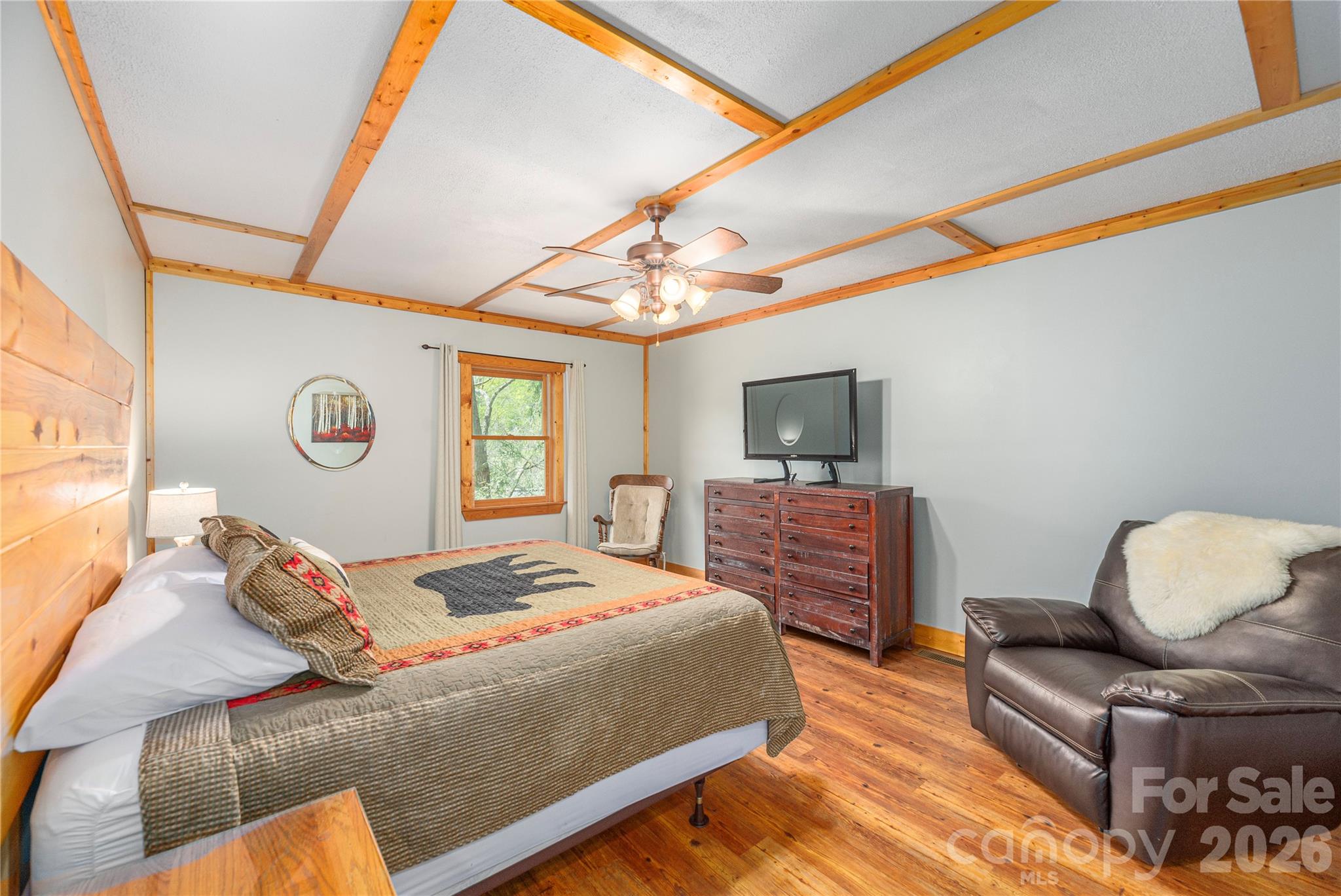 129 Valley Creek Drive — Maggie Valley
