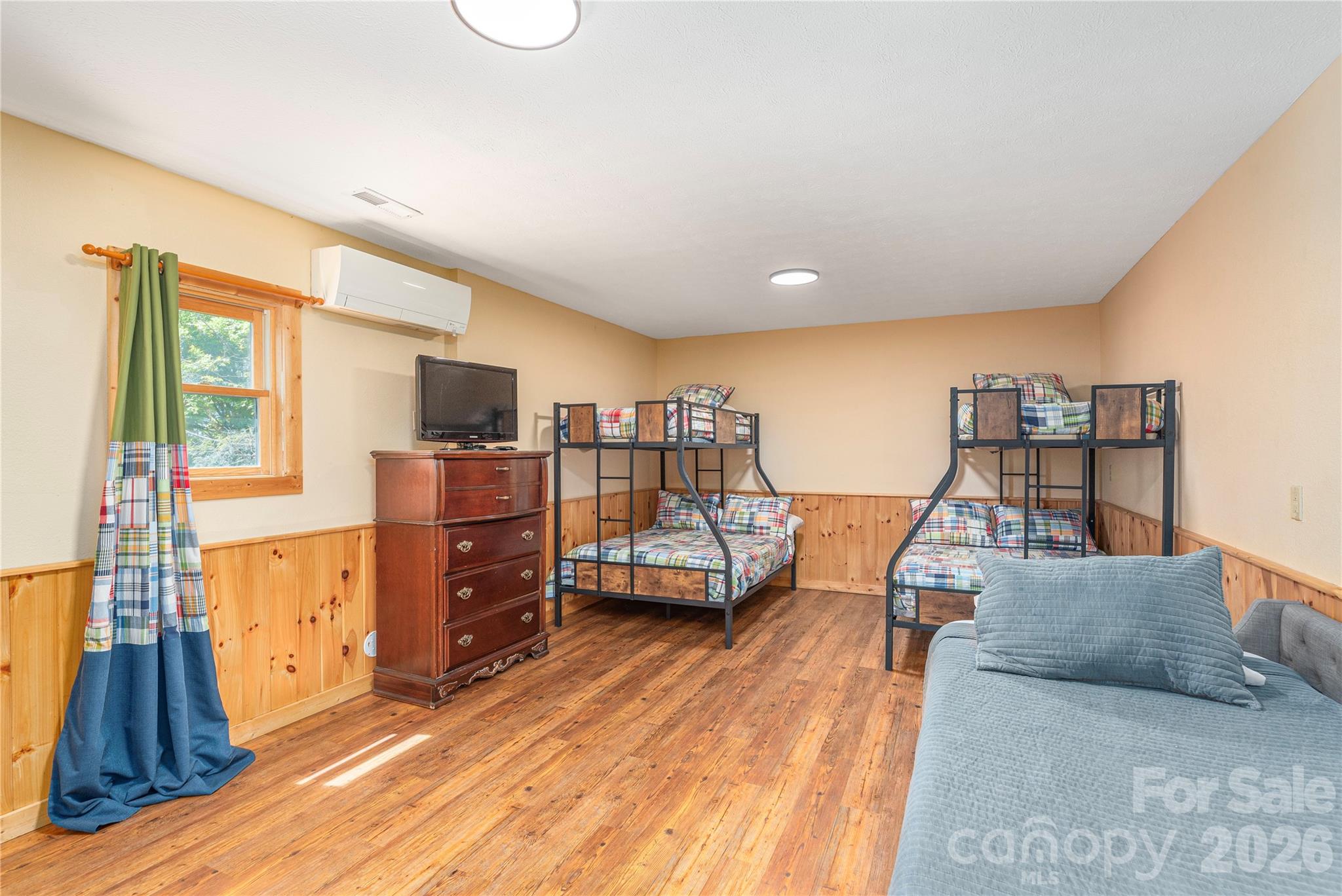 129 Valley Creek Drive — Maggie Valley