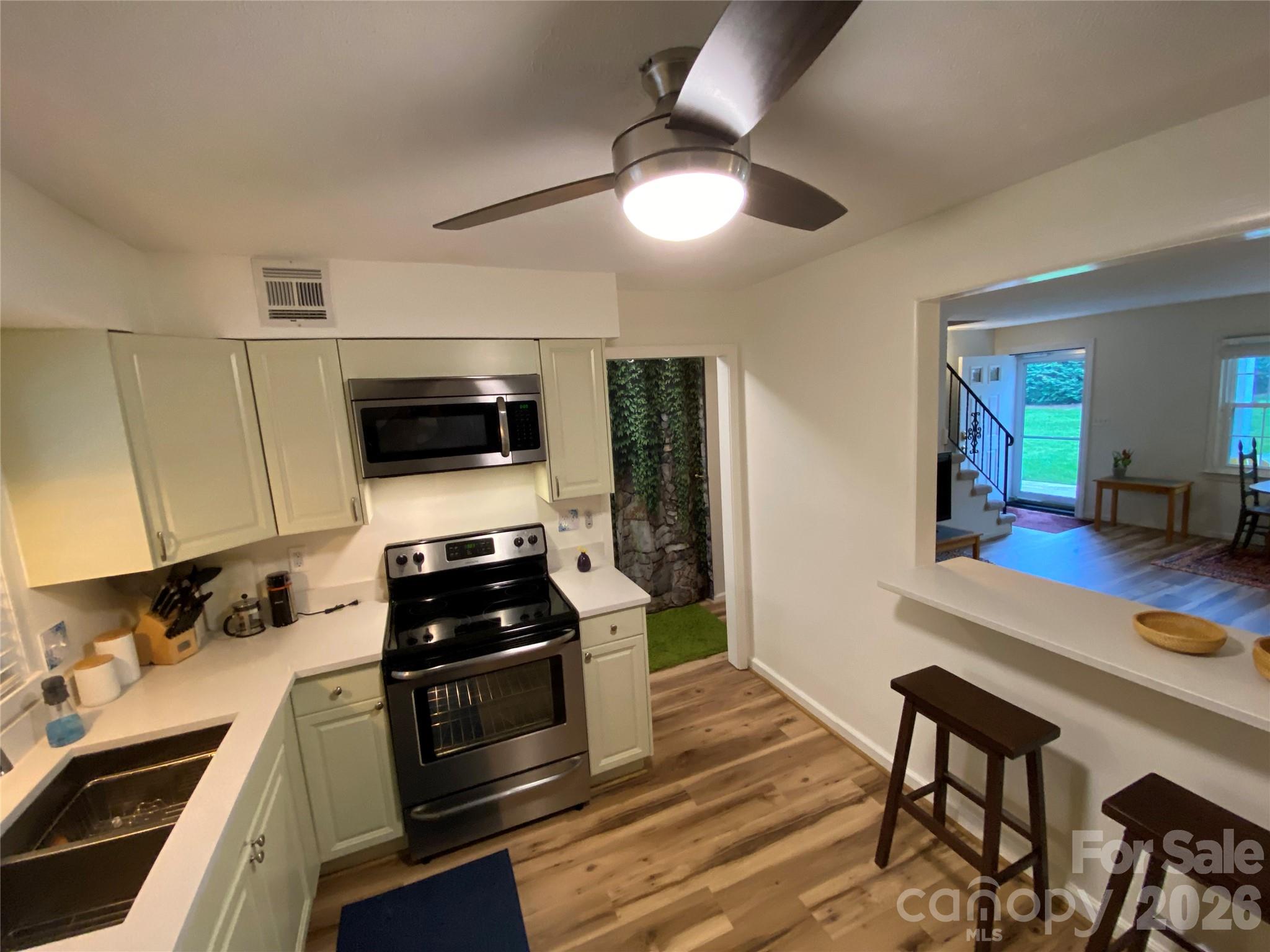 101 Boyd Drive #2C — Flat Rock